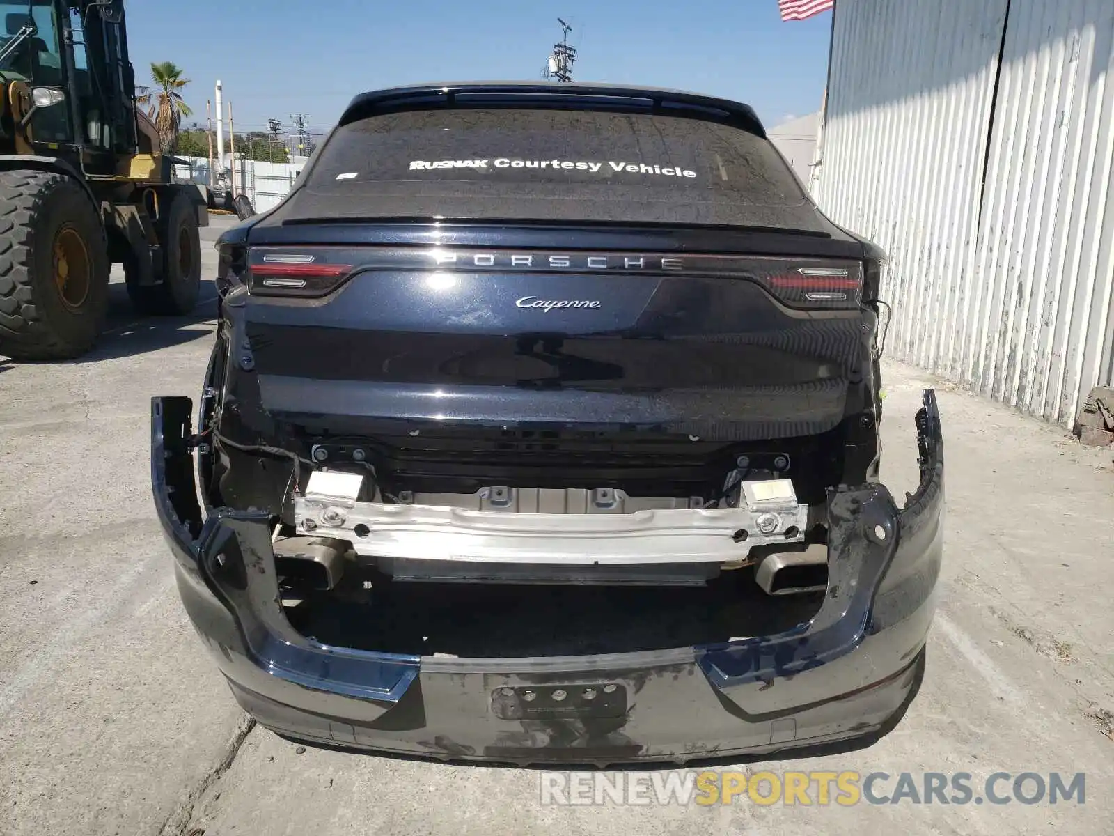 9 Photograph of a damaged car WP1BA2AY9LDA48002 PORSCHE CAYENNE 2020