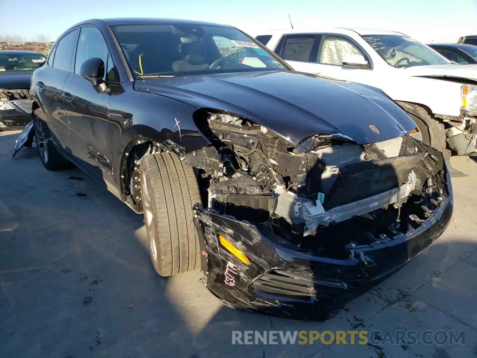 1 Photograph of a damaged car WP1BB2AY5LDA57504 PORSCHE CAYENNE 2020