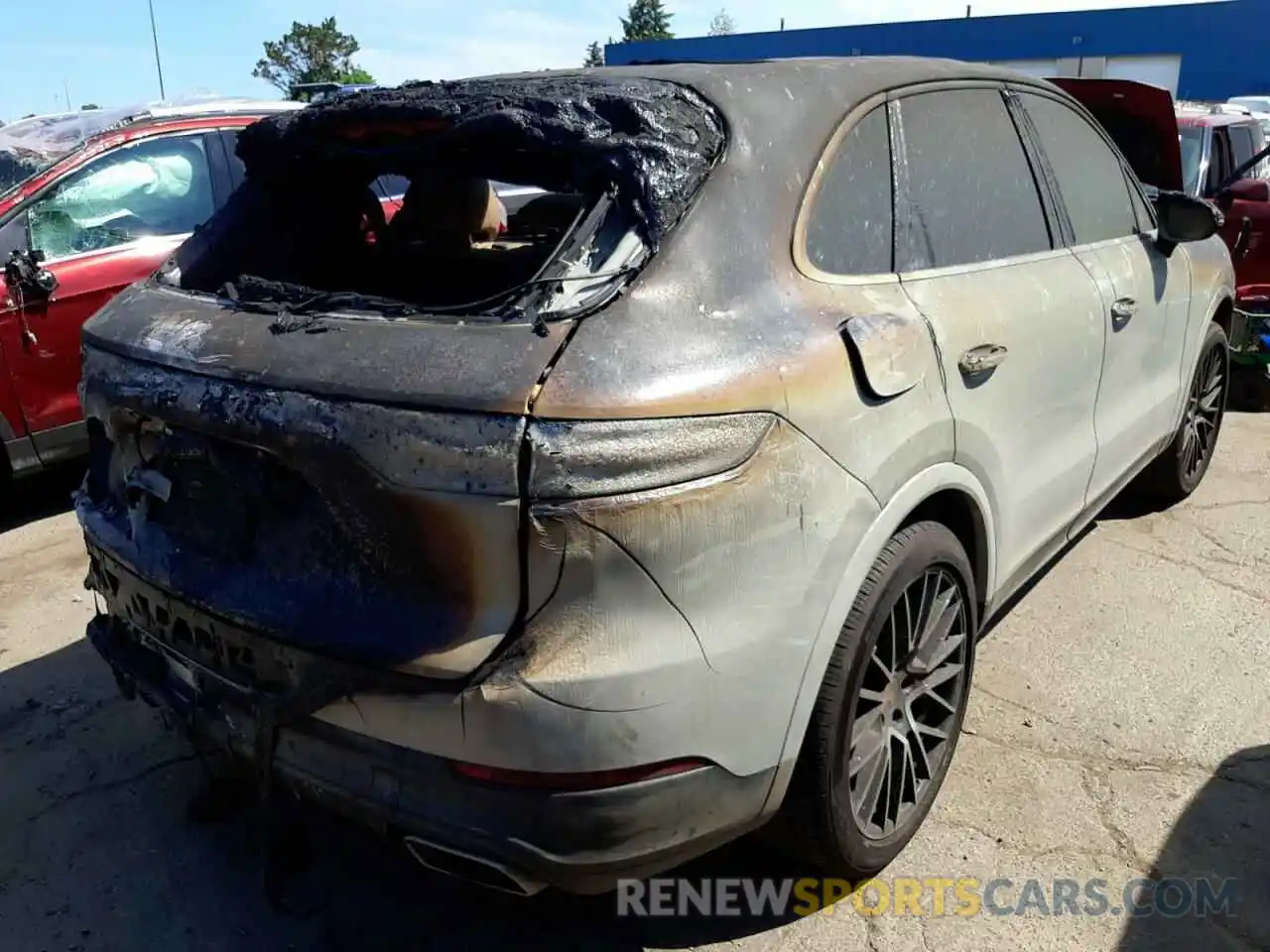 4 Photograph of a damaged car WP1AA2AY4MDA09184 PORSCHE CAYENNE 2021