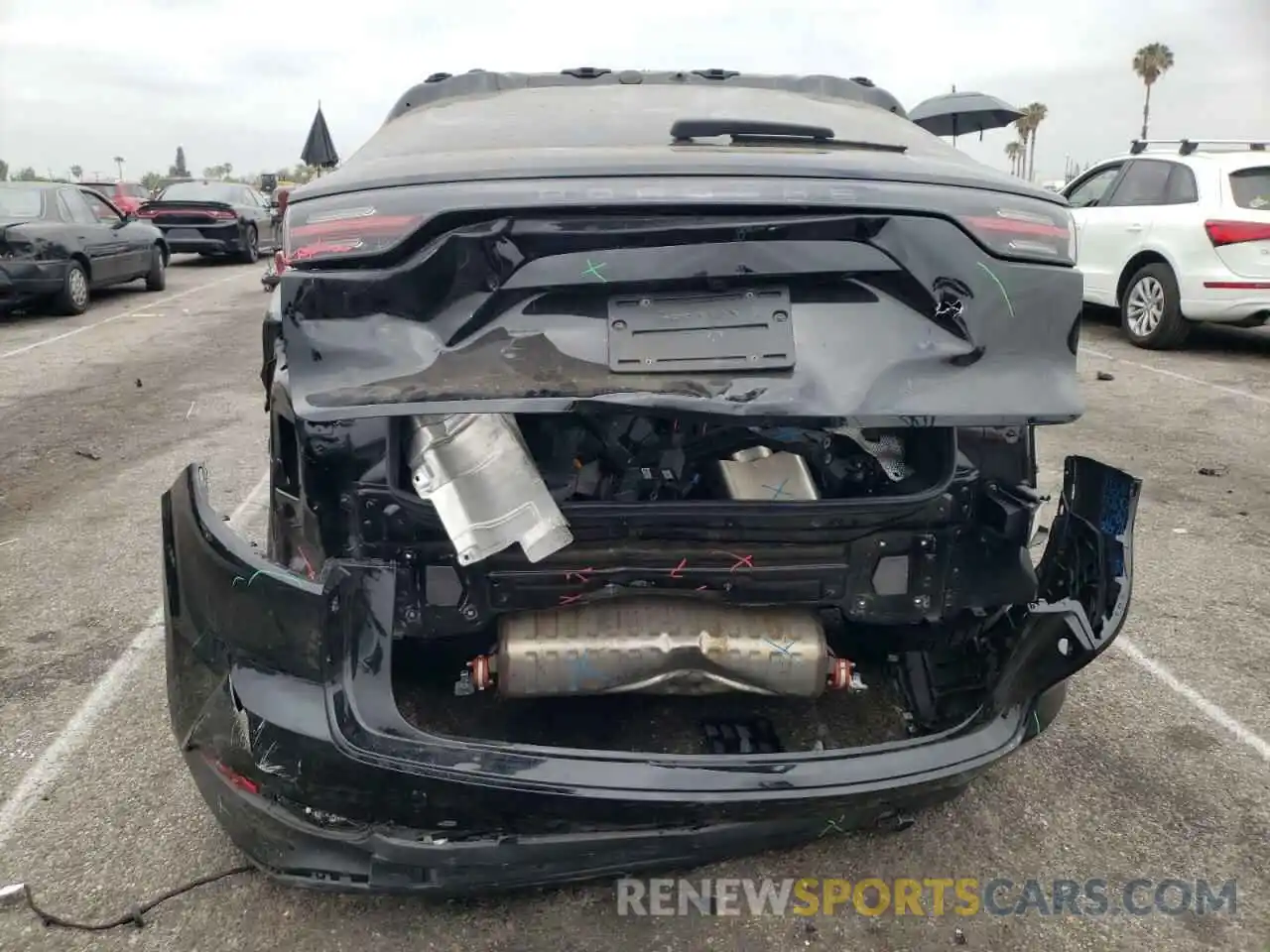 9 Photograph of a damaged car WP1AA2AY5MDA03636 PORSCHE CAYENNE 2021