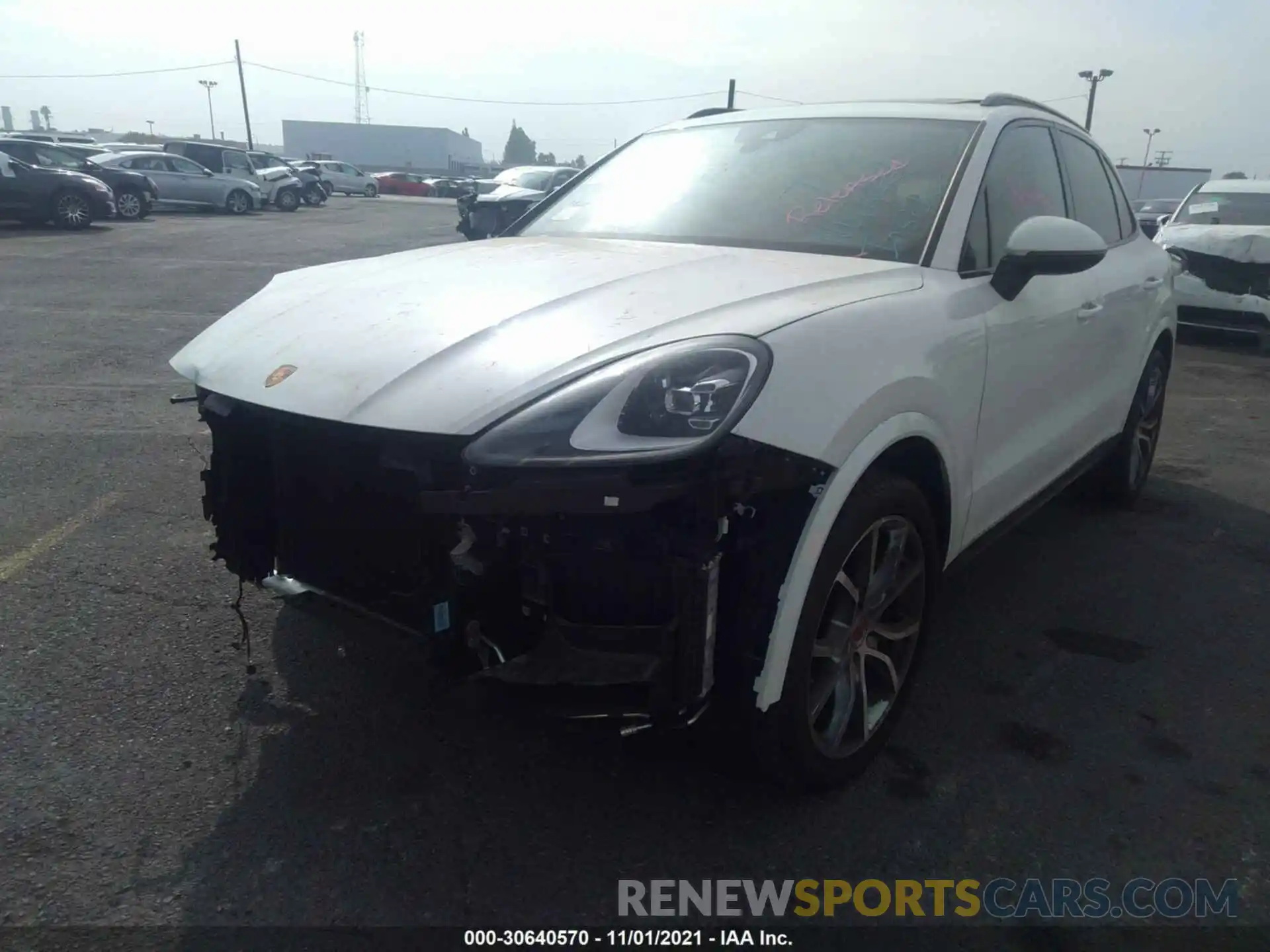 2 Фотография поврежденного автомобиля WP1AA2AY8MDA01699 PORSCHE CAYENNE 2021