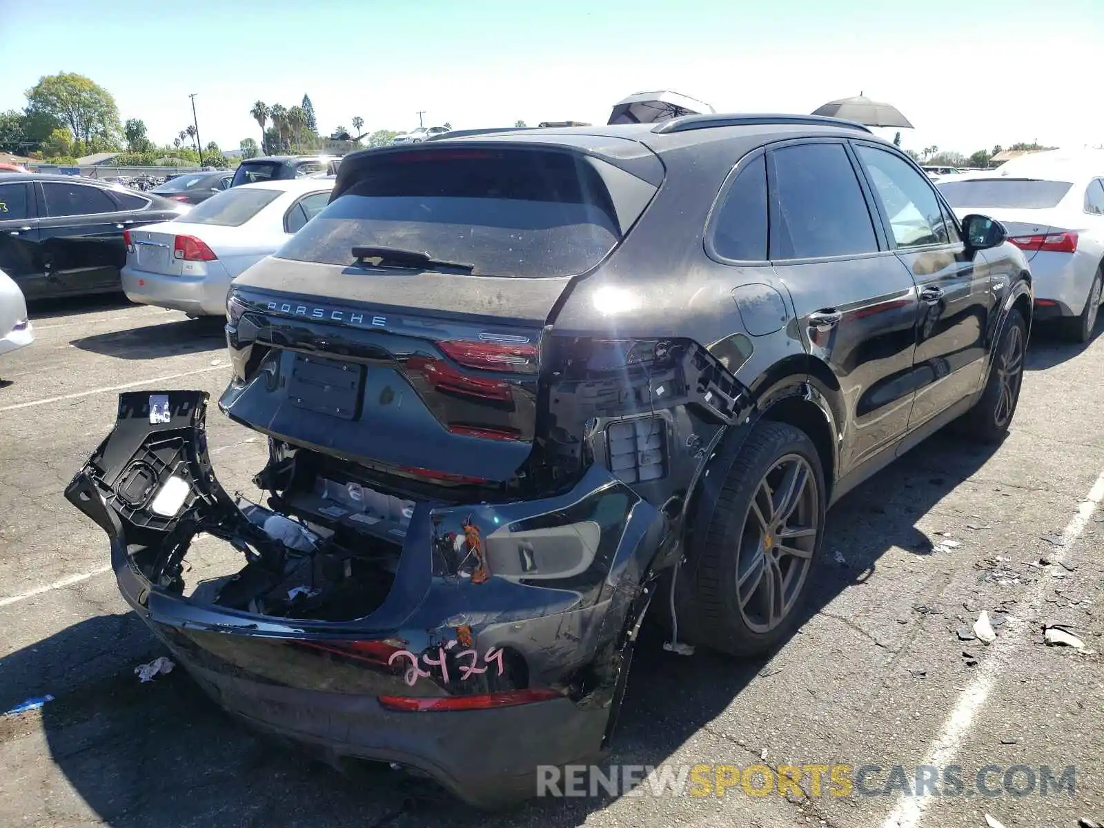 4 Photograph of a damaged car WP1AE2AY8MDA24212 PORSCHE CAYENNE 2021