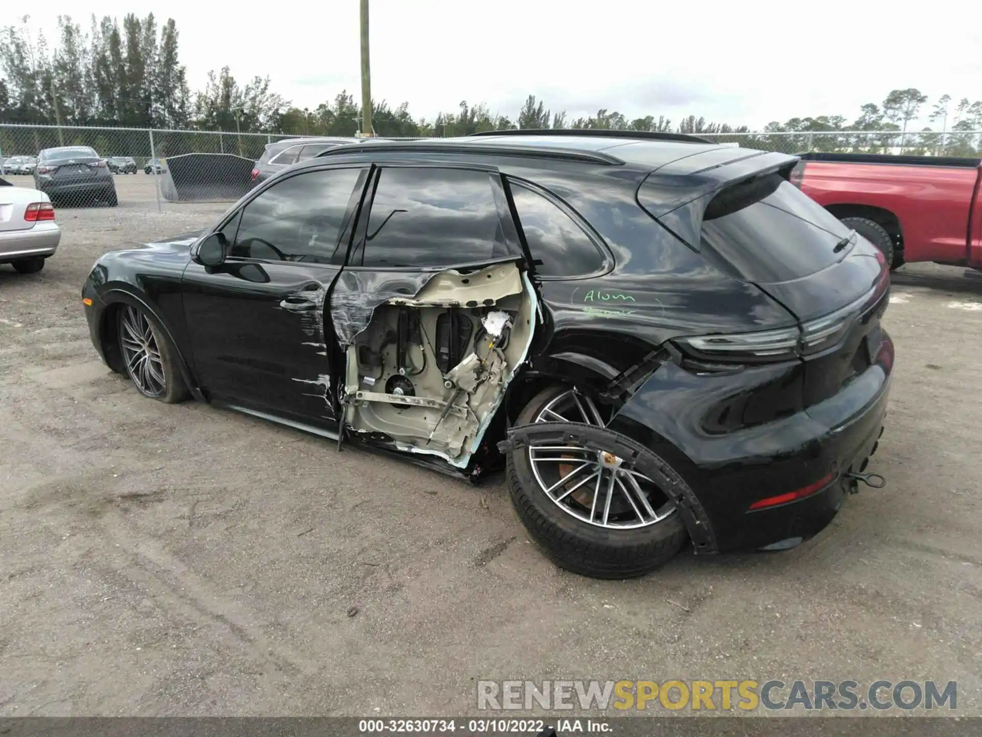 3 Photograph of a damaged car WP1AG2AY3MDA33233 PORSCHE CAYENNE 2021