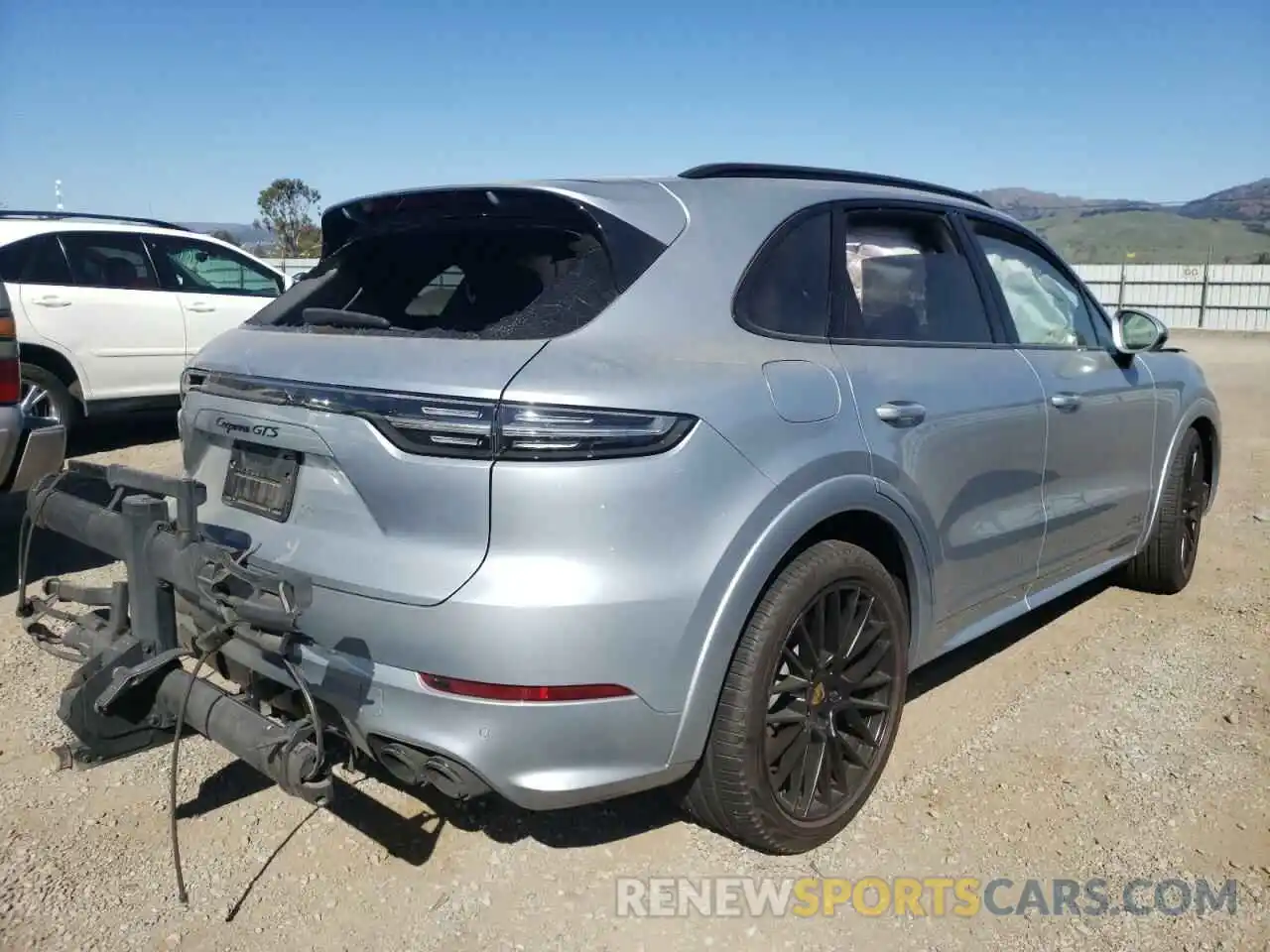 4 Photograph of a damaged car WP1AG2AY9MDA33124 PORSCHE CAYENNE 2021