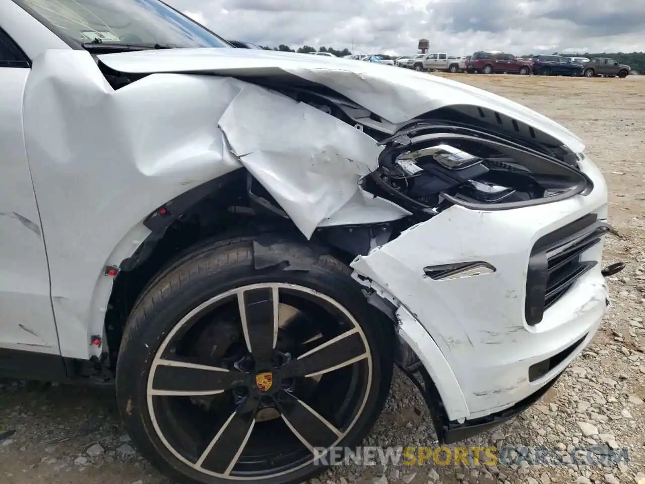 9 Photograph of a damaged car WP1BA2AY4MDA40942 PORSCHE CAYENNE 2021