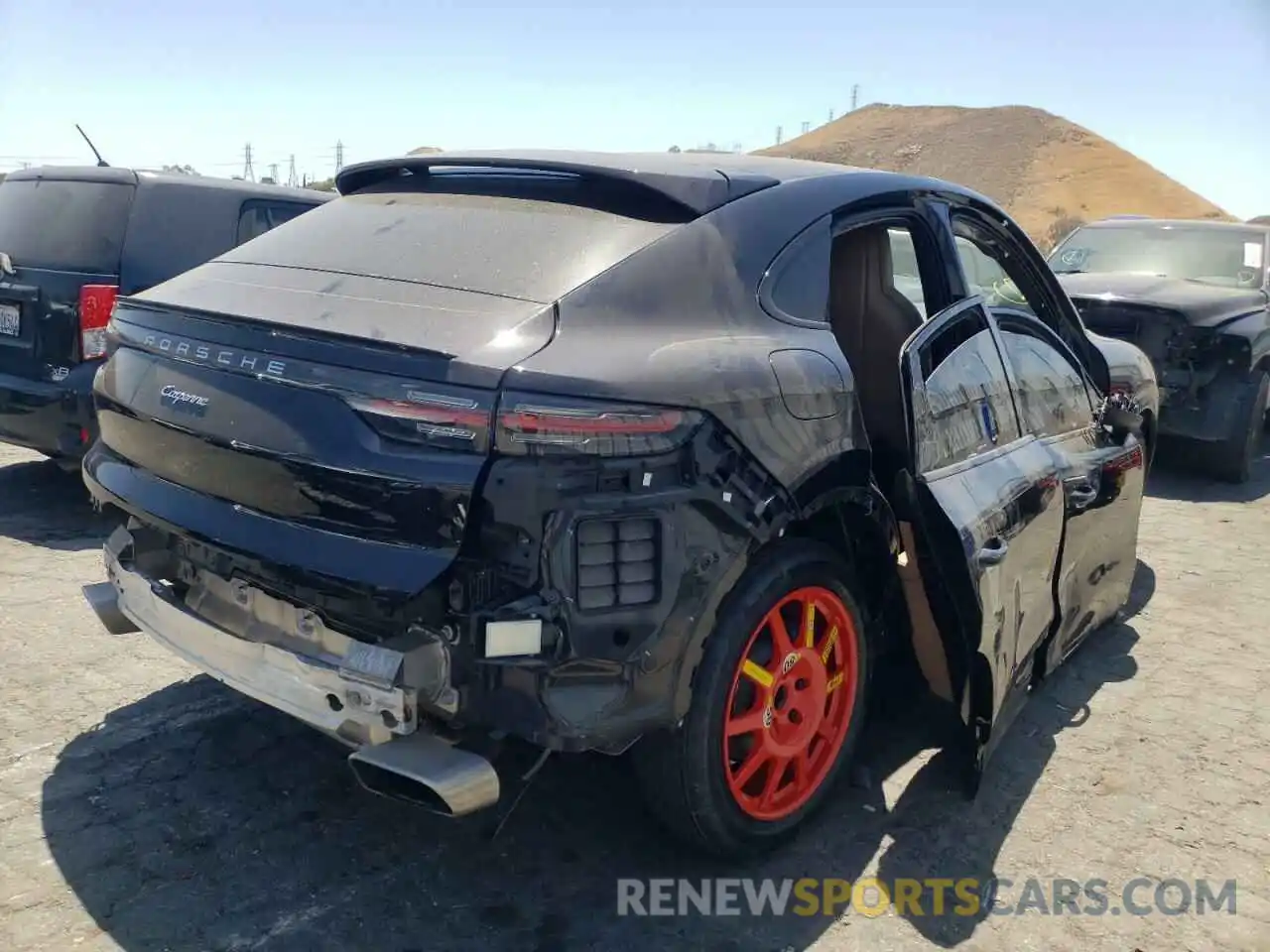 4 Photograph of a damaged car WP1BA2AY6MDA41333 PORSCHE CAYENNE 2021