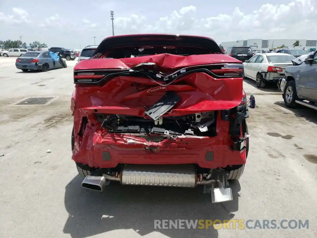 9 Photograph of a damaged car WP1AA2AY6NDA01735 PORSCHE CAYENNE 2022