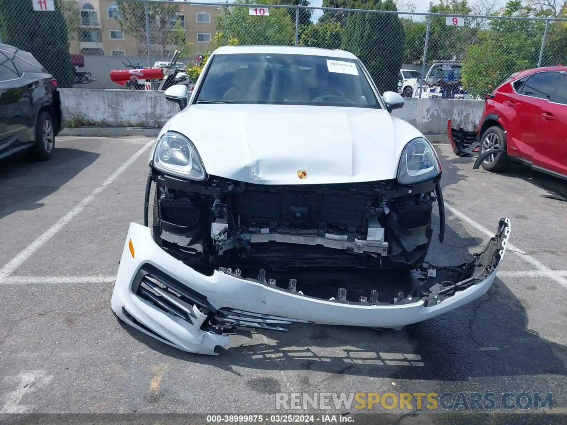 12 Photograph of a damaged car WP1AA2AY8NDA00795 PORSCHE CAYENNE 2022