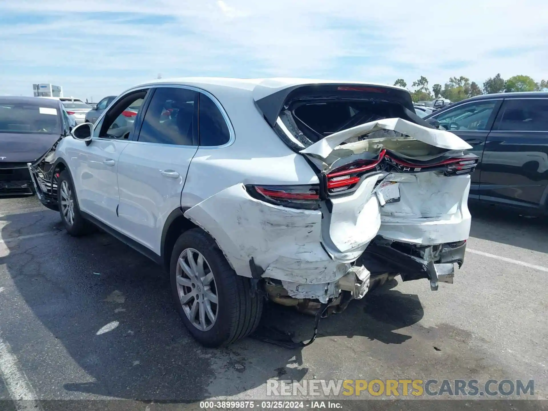 3 Photograph of a damaged car WP1AA2AY8NDA00795 PORSCHE CAYENNE 2022