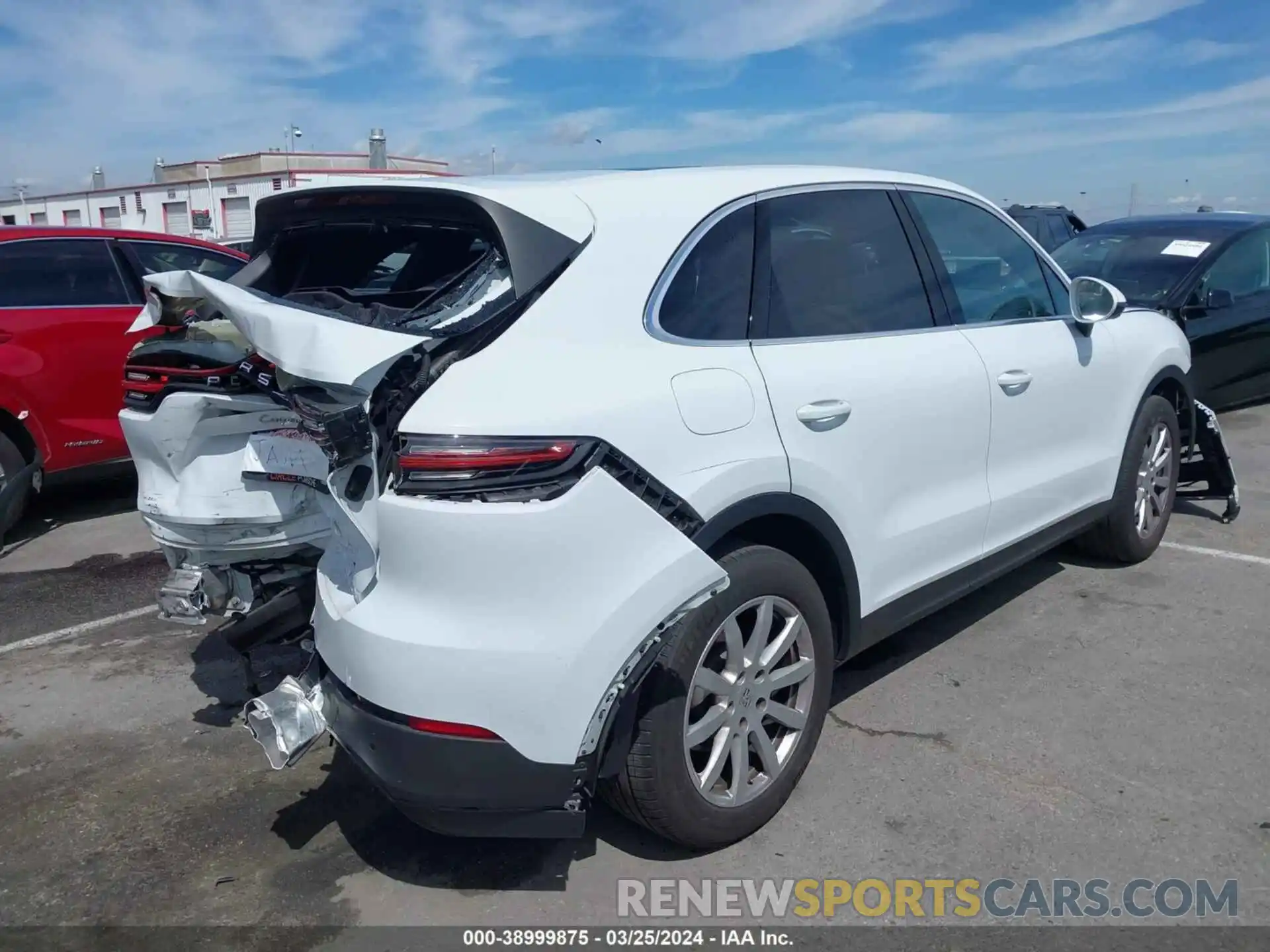 4 Photograph of a damaged car WP1AA2AY8NDA00795 PORSCHE CAYENNE 2022