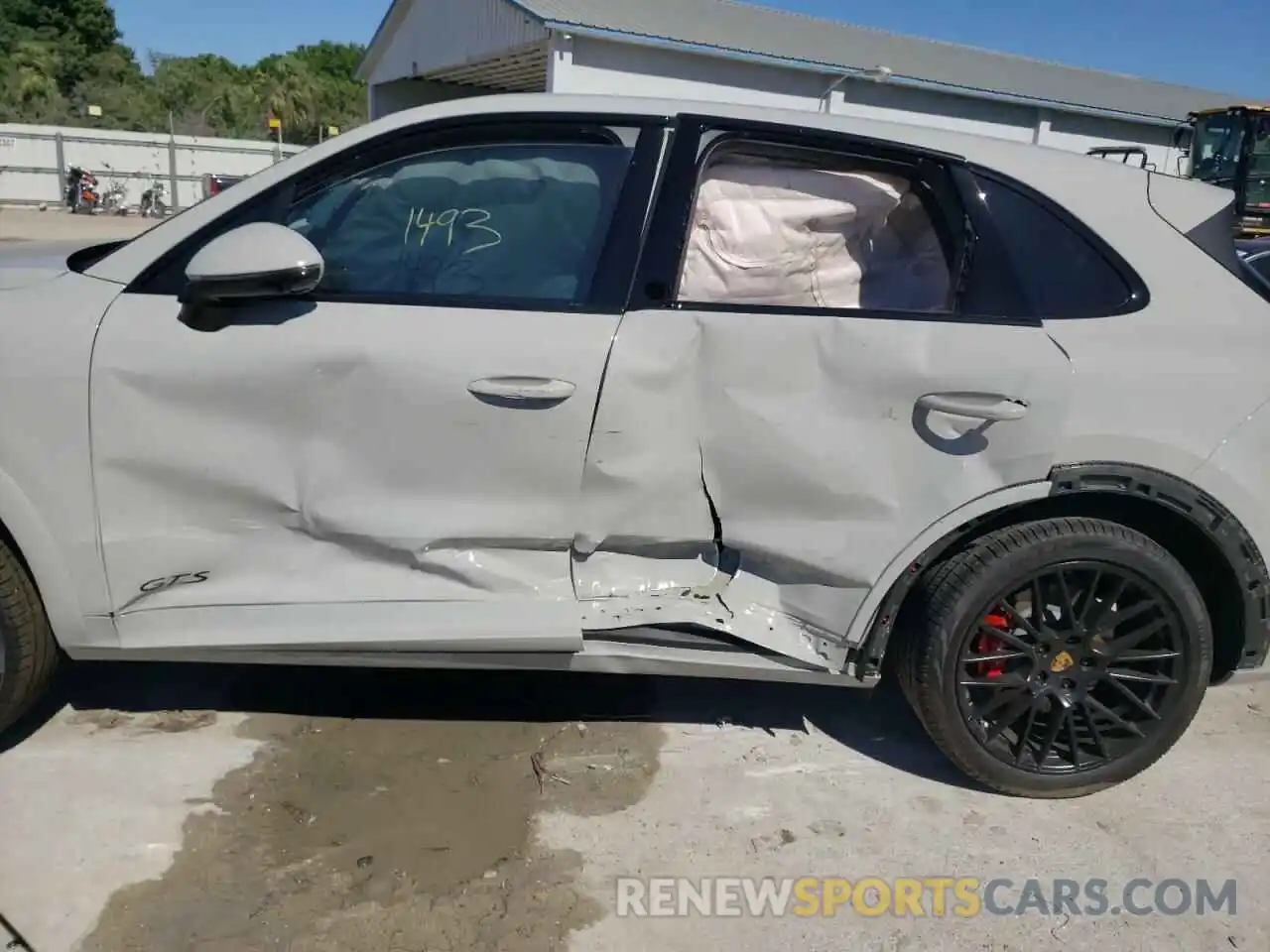 10 Photograph of a damaged car WP1AG2AY4NDA38040 PORSCHE CAYENNE 2022