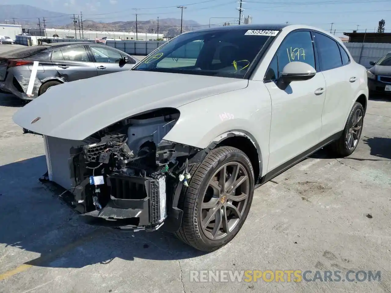 2 Photograph of a damaged car WP1BA2AY5NDA48579 PORSCHE CAYENNE 2022