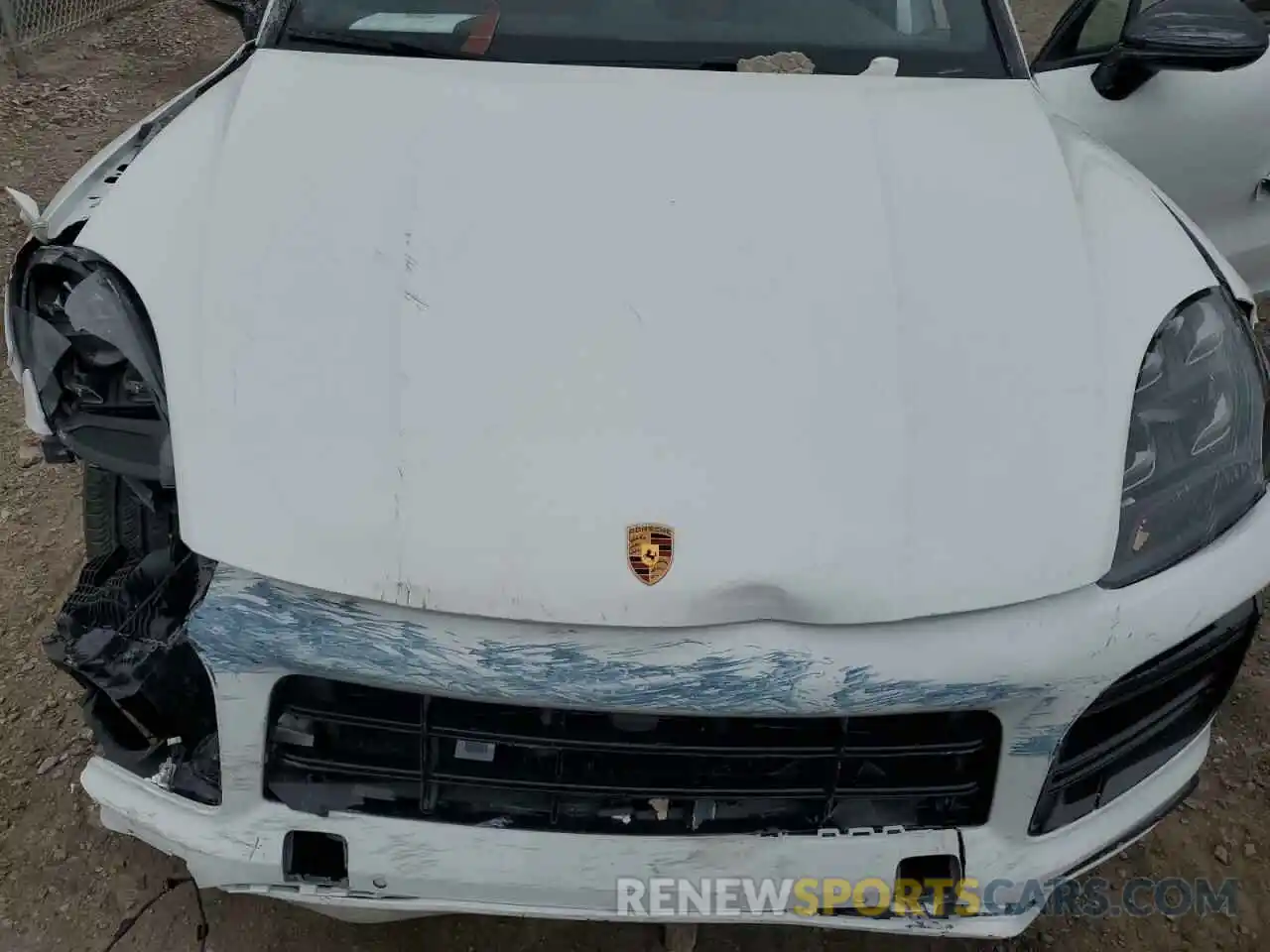 11 Photograph of a damaged car WP1BF2AY5NDA58210 PORSCHE CAYENNE 2022