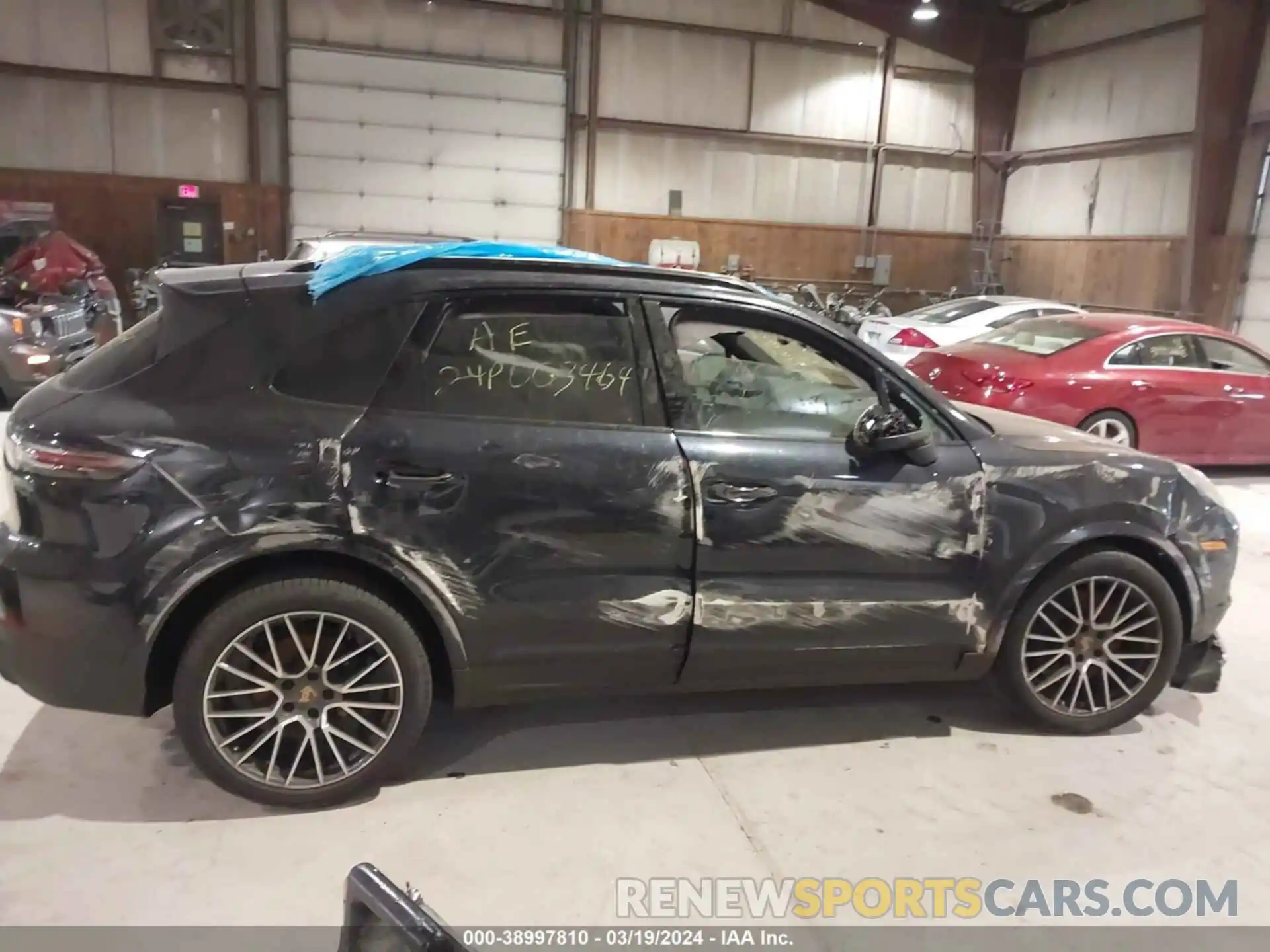 21 Photograph of a damaged car WP1AA2AY7PDA01066 PORSCHE CAYENNE 2023