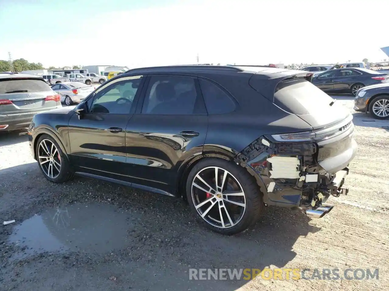 2 Фотография поврежденного автомобиля WP1AL2AY4RDA32627 PORSCHE CAYENNE 2024