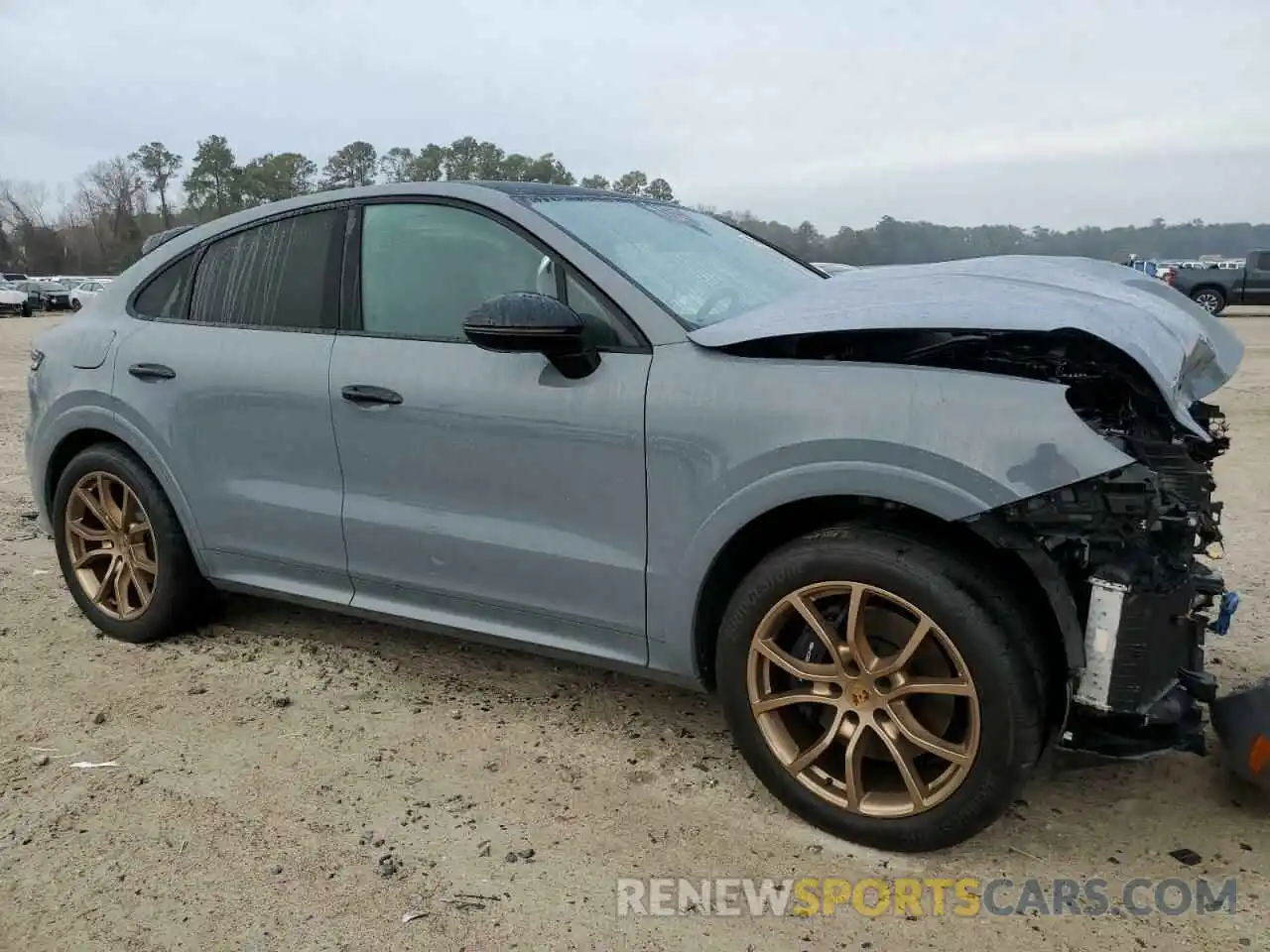 4 Photograph of a damaged car WP1BA2AY6RDA50959 PORSCHE CAYENNE 2024