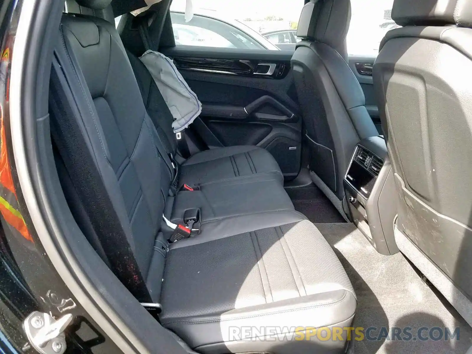 6 Photograph of a damaged car WP1AB2AY9KDA64563 PORSCHE CAYENNE S 2019