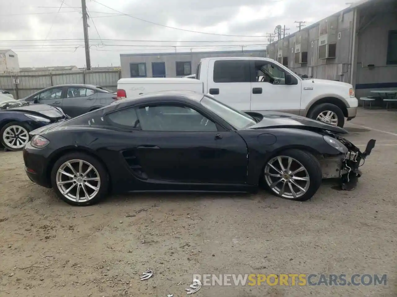 9 Photograph of a damaged car WP0AA2A82KS260103 PORSCHE CAYMAN 2019