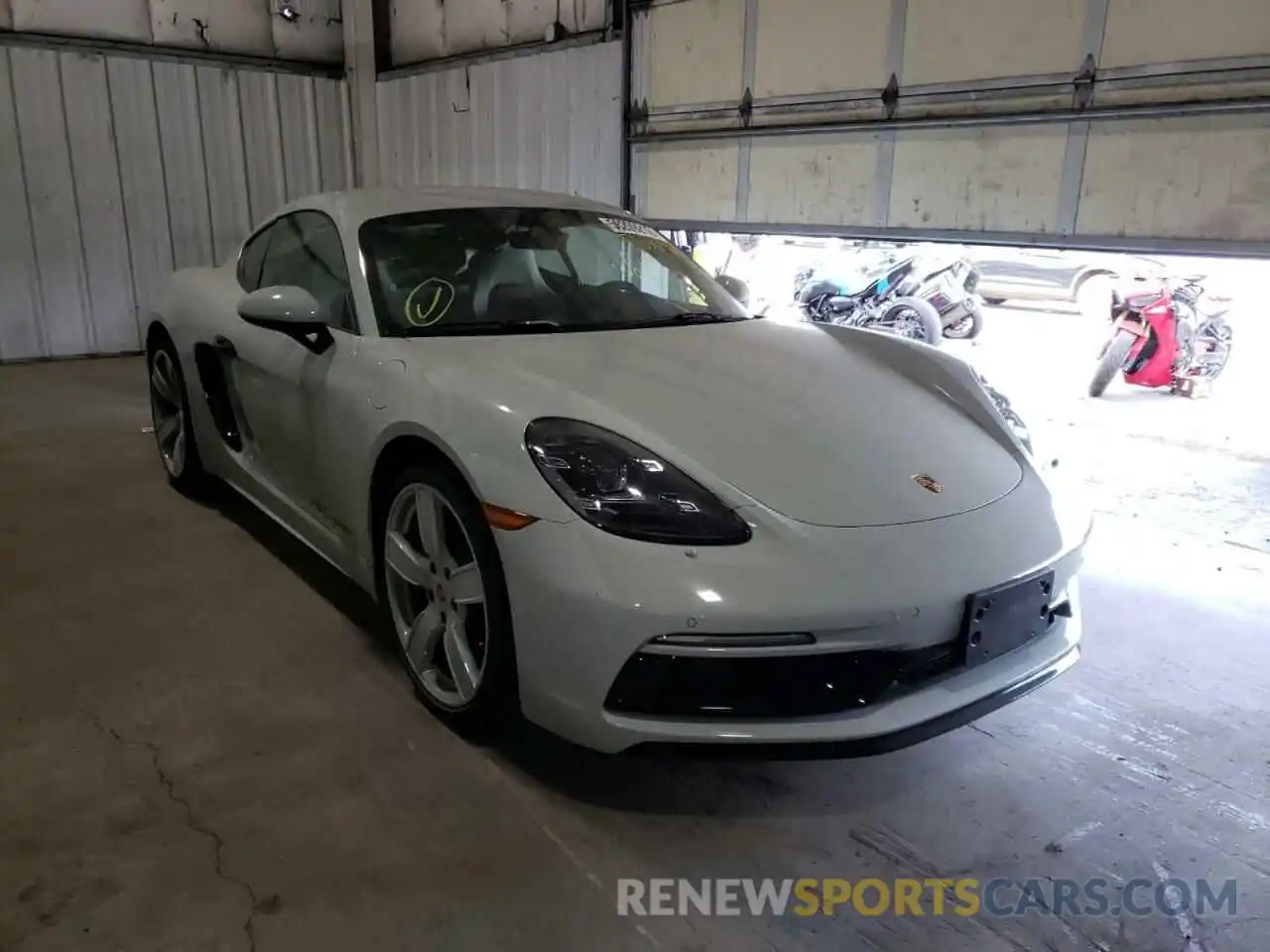 1 Photograph of a damaged car WP0AA2A83KS260367 PORSCHE CAYMAN 2019