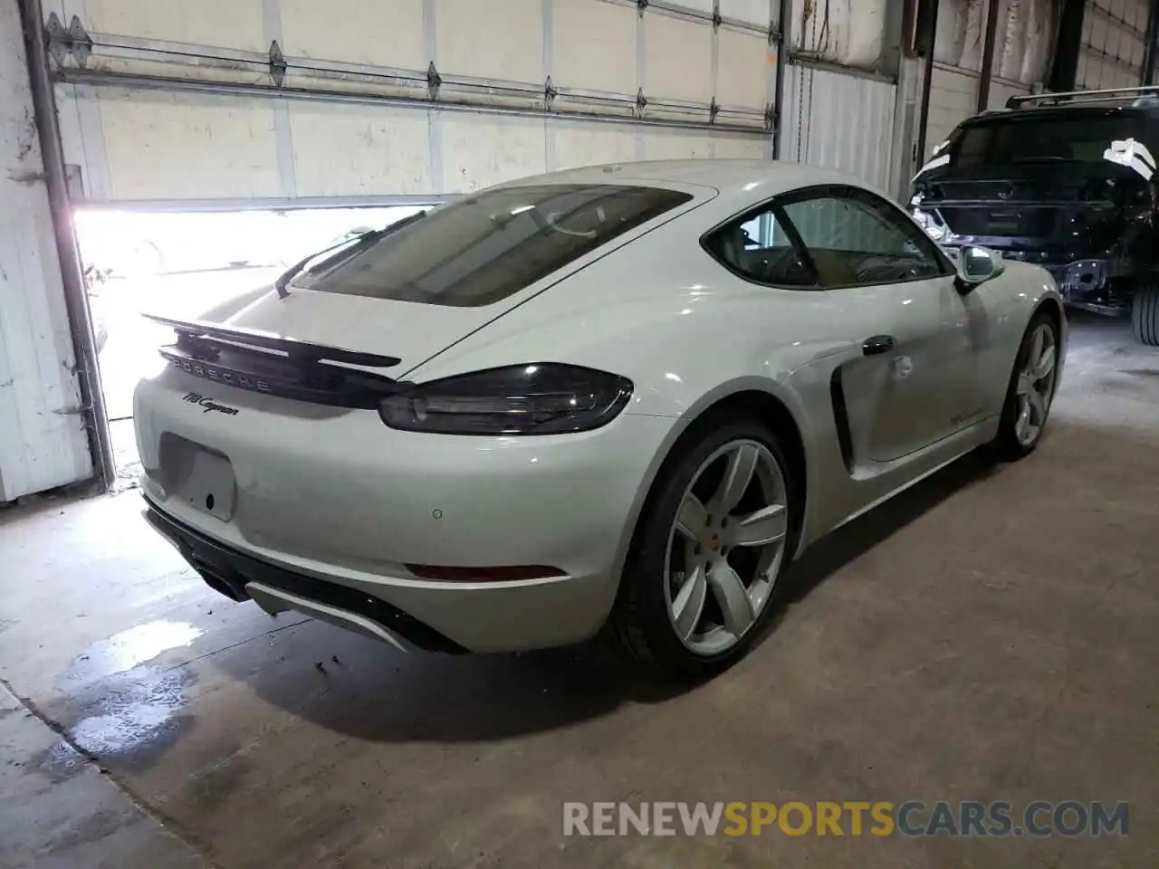 4 Photograph of a damaged car WP0AA2A83KS260367 PORSCHE CAYMAN 2019