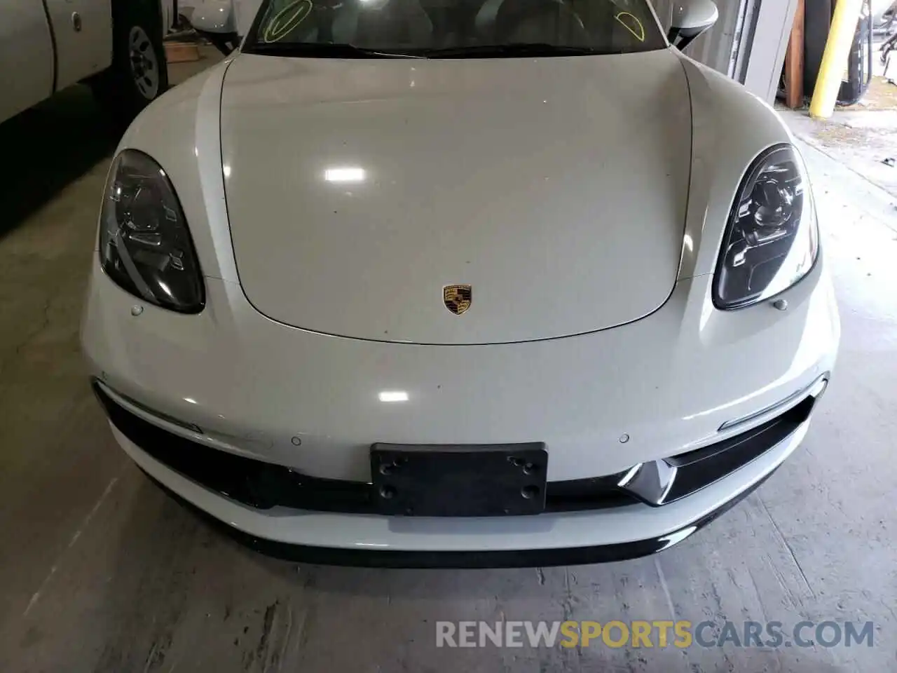 9 Photograph of a damaged car WP0AA2A83KS260367 PORSCHE CAYMAN 2019