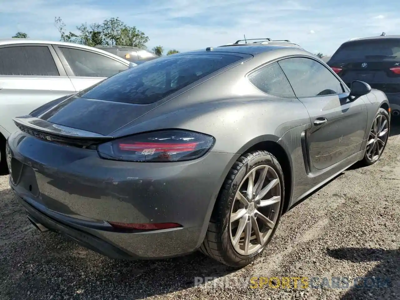 4 Photograph of a damaged car WP0AA2A83KS260689 PORSCHE CAYMAN 2019