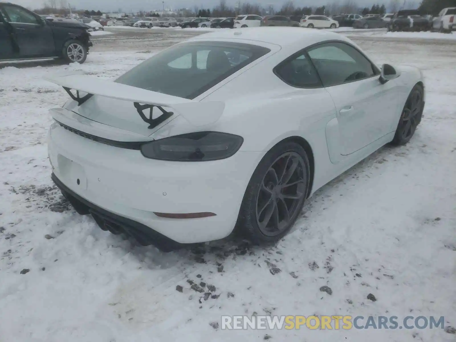 4 Photograph of a damaged car WP0AC2A84LS289338 PORSCHE CAYMAN 2020