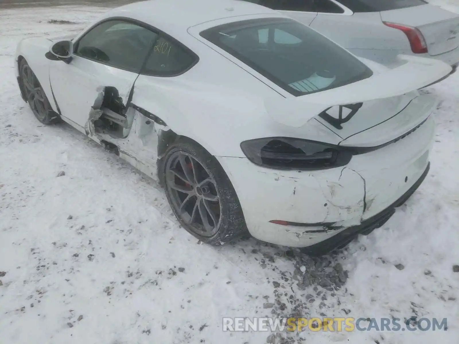 9 Photograph of a damaged car WP0AC2A84LS289338 PORSCHE CAYMAN 2020