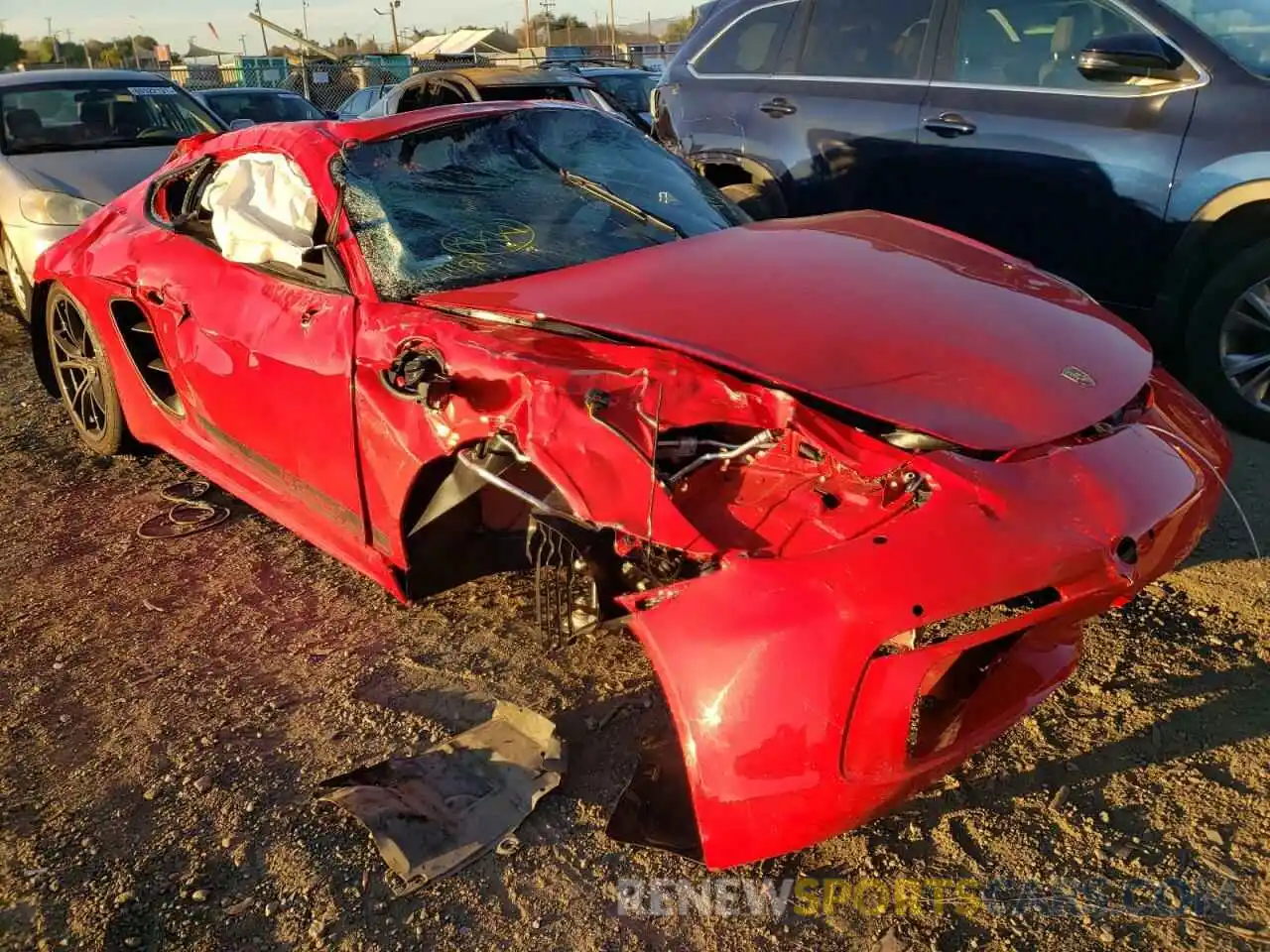 1 Photograph of a damaged car WP0AA2A82MS260301 PORSCHE CAYMAN 2021