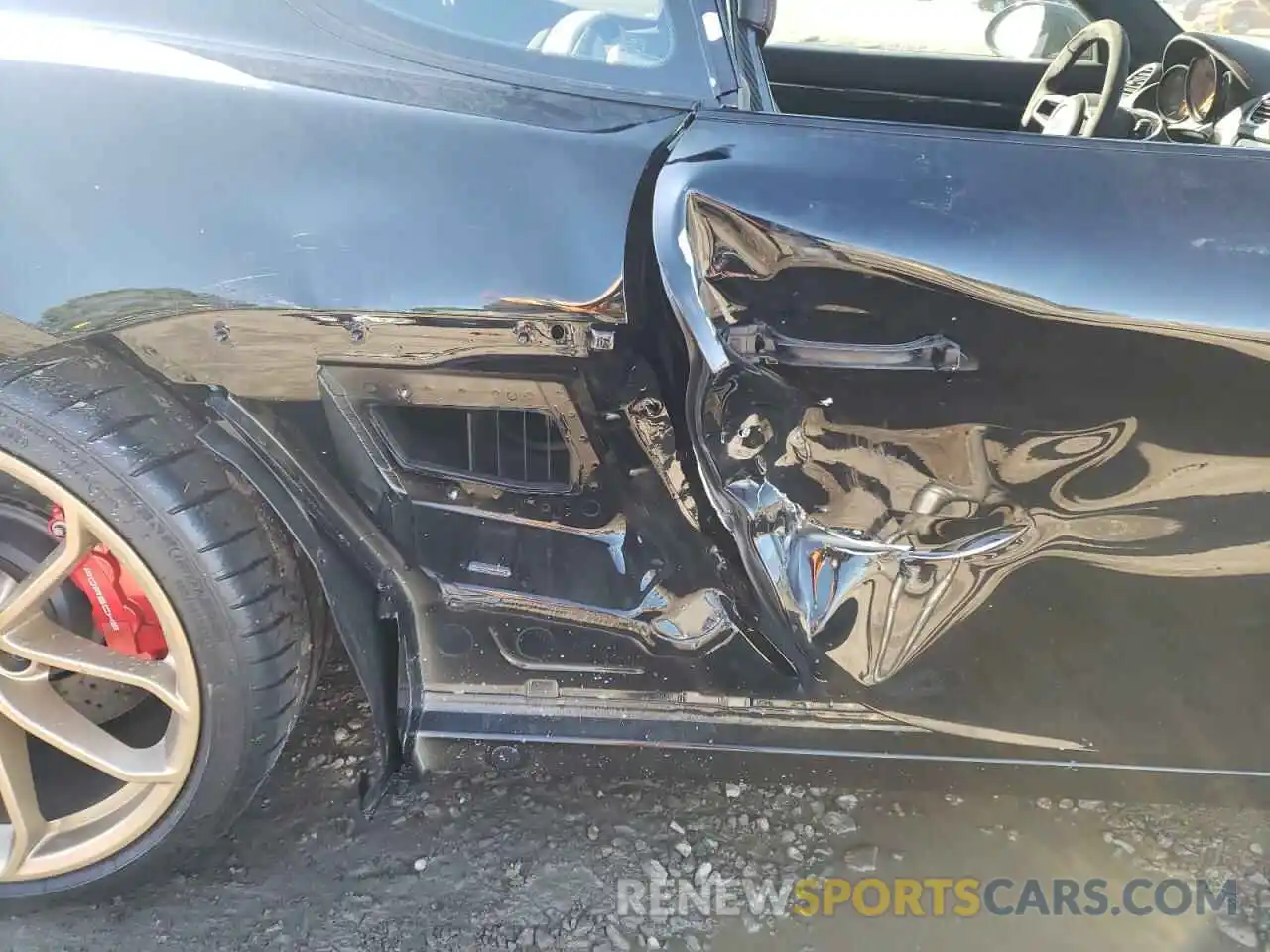 9 Photograph of a damaged car WP0AC2A85NS275077 PORSCHE CAYMAN 2022