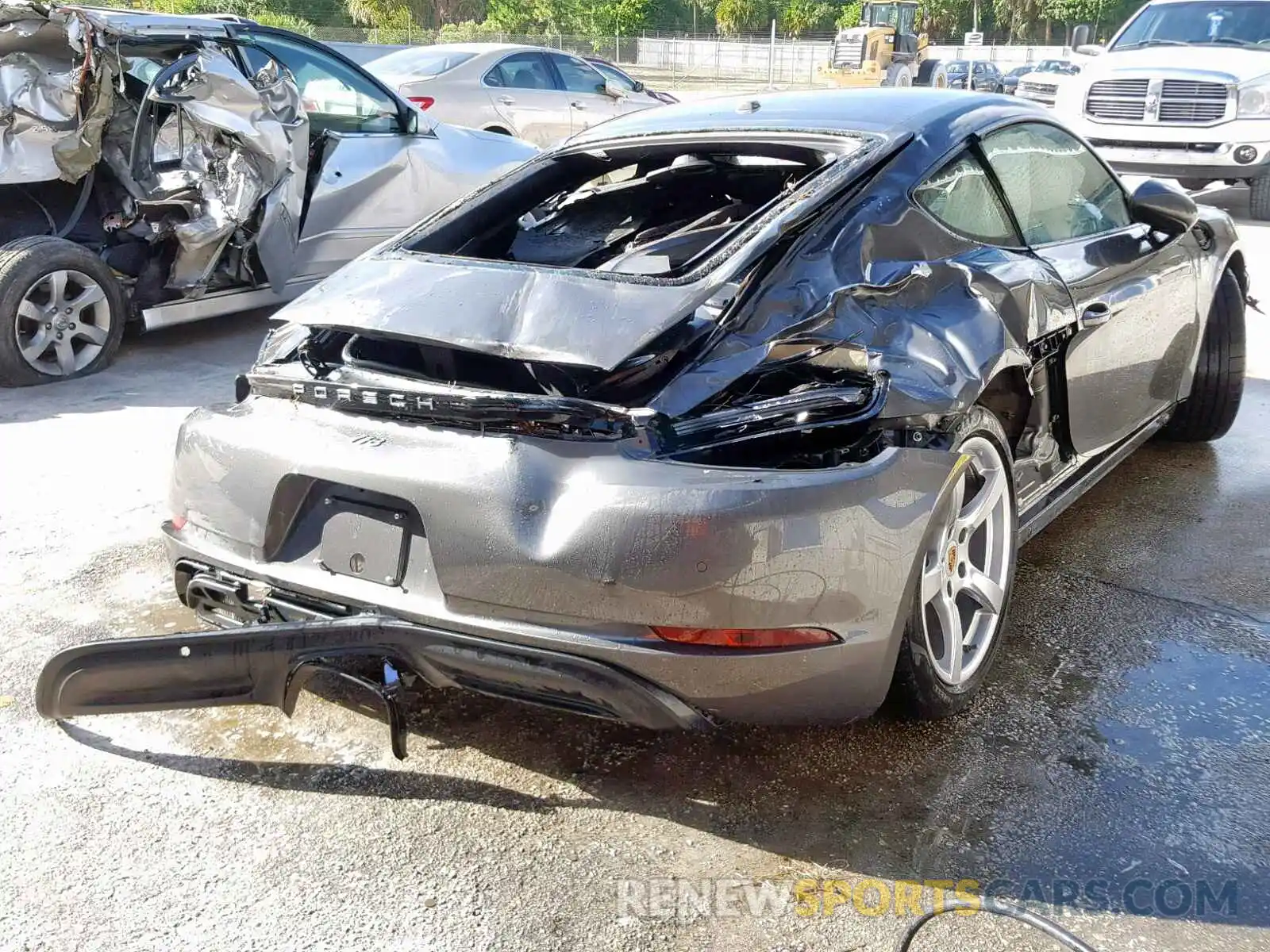 4 Photograph of a damaged car WP0AA2A83KS260174 PORSCHE CAYMAN BAS 2019