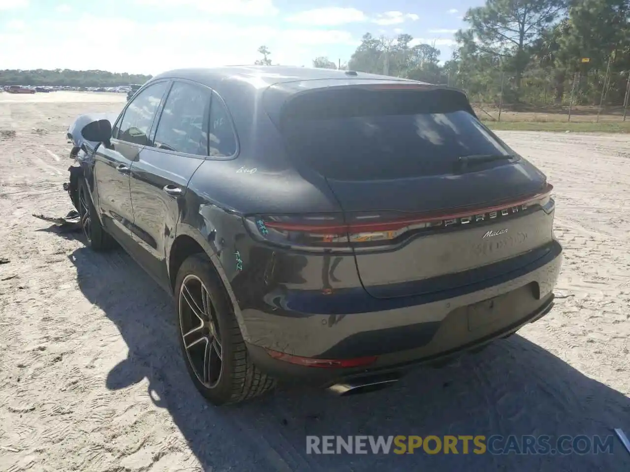 3 Photograph of a damaged car WP1AA2A50KLB02437 PORSCHE MACAN 2019