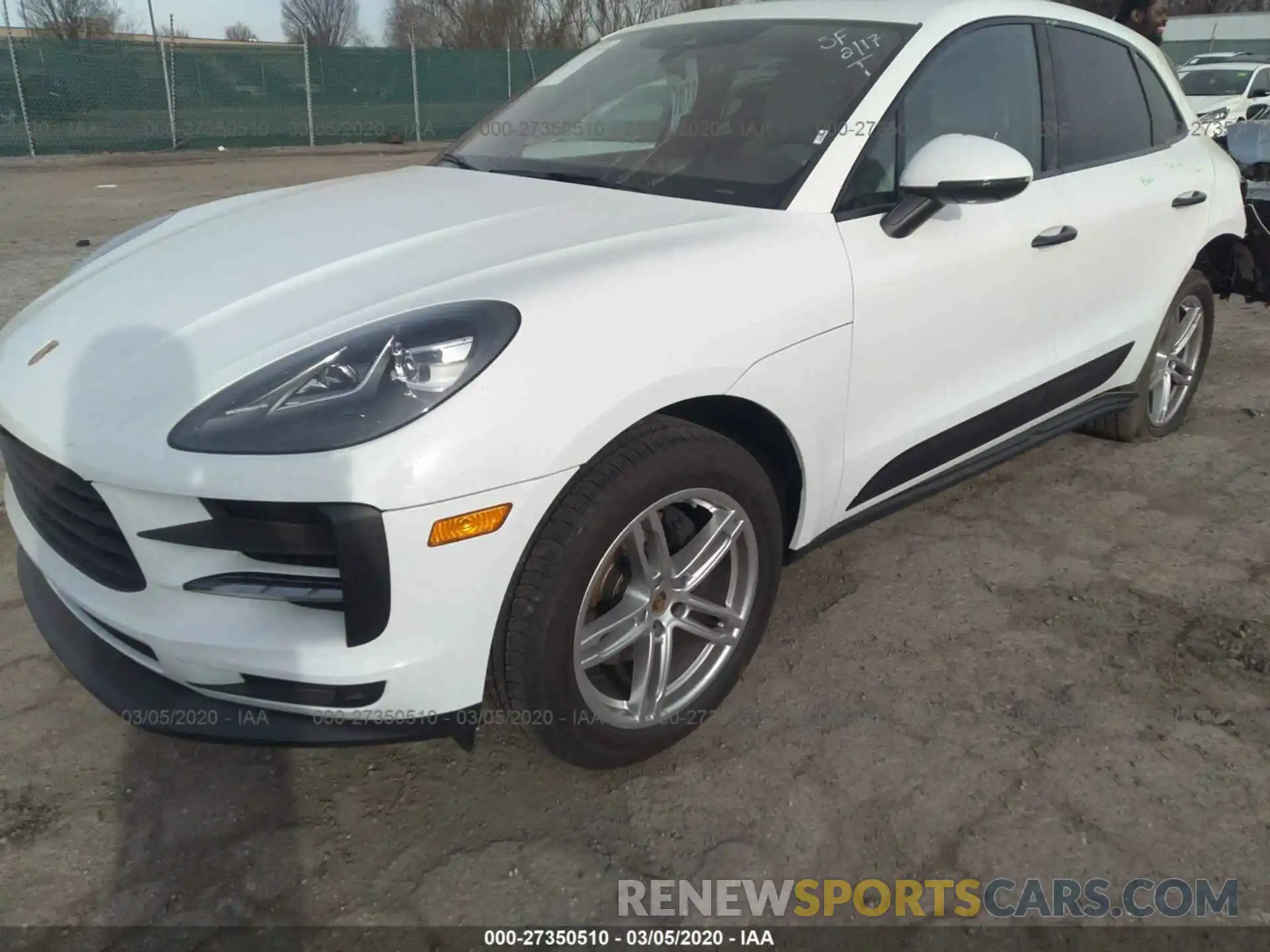 2 Фотография поврежденного автомобиля WP1AA2A50KLB04835 PORSCHE MACAN 2019