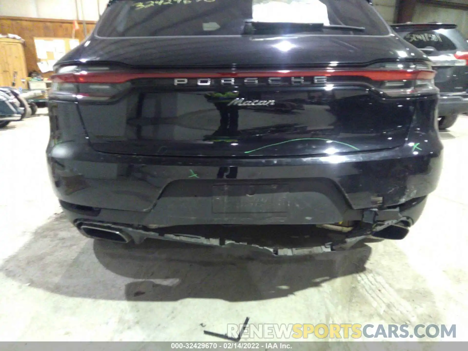 6 Photograph of a damaged car WP1AA2A50KLB04916 PORSCHE MACAN 2019