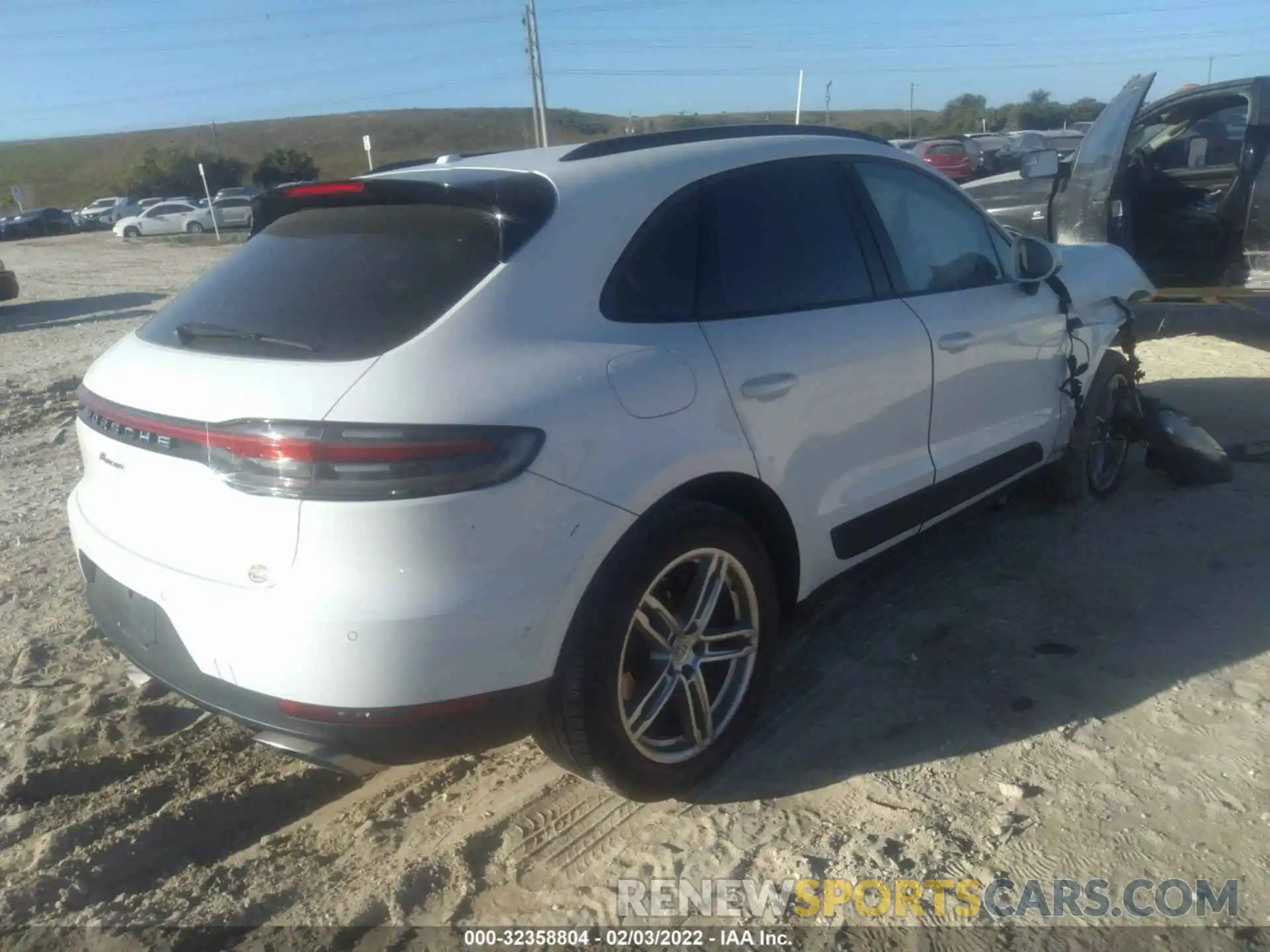 4 Photograph of a damaged car WP1AA2A51KLB02558 PORSCHE MACAN 2019