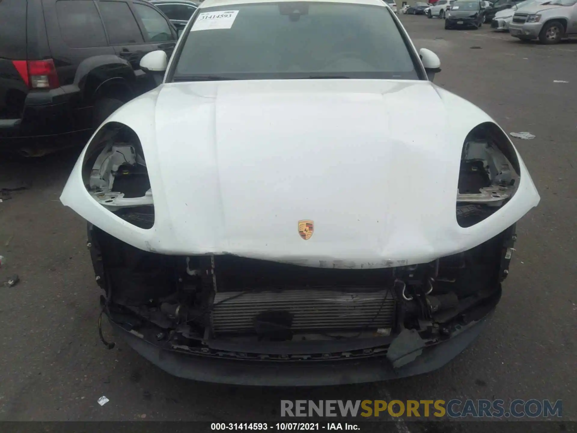 6 Photograph of a damaged car WP1AA2A51KLB05413 PORSCHE MACAN 2019