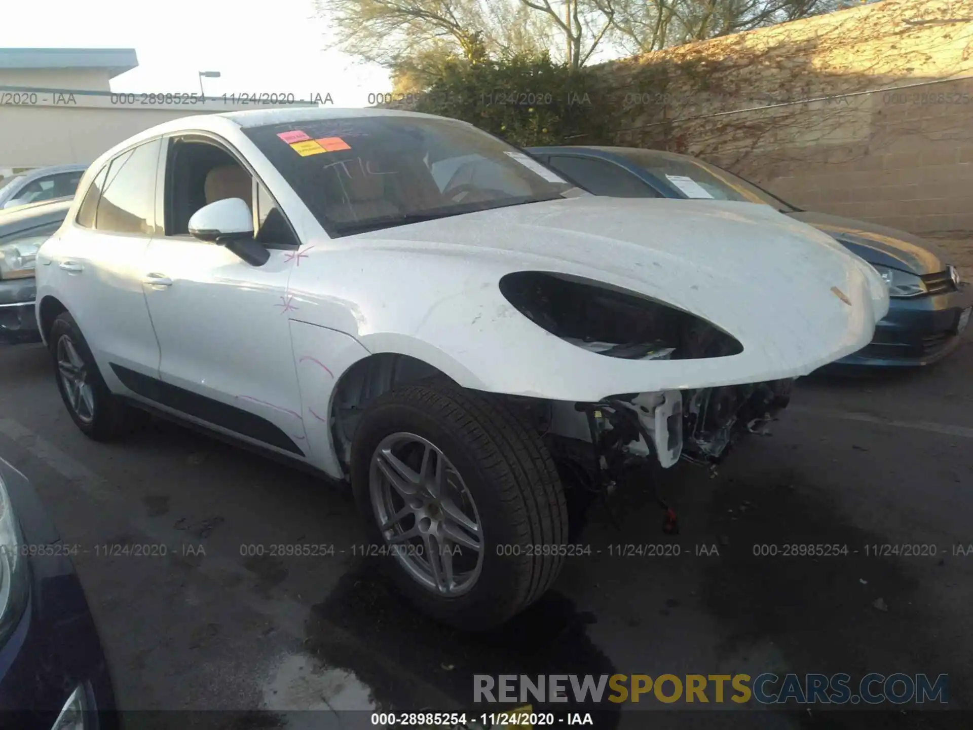 1 Photograph of a damaged car WP1AA2A52KLB01015 PORSCHE MACAN 2019