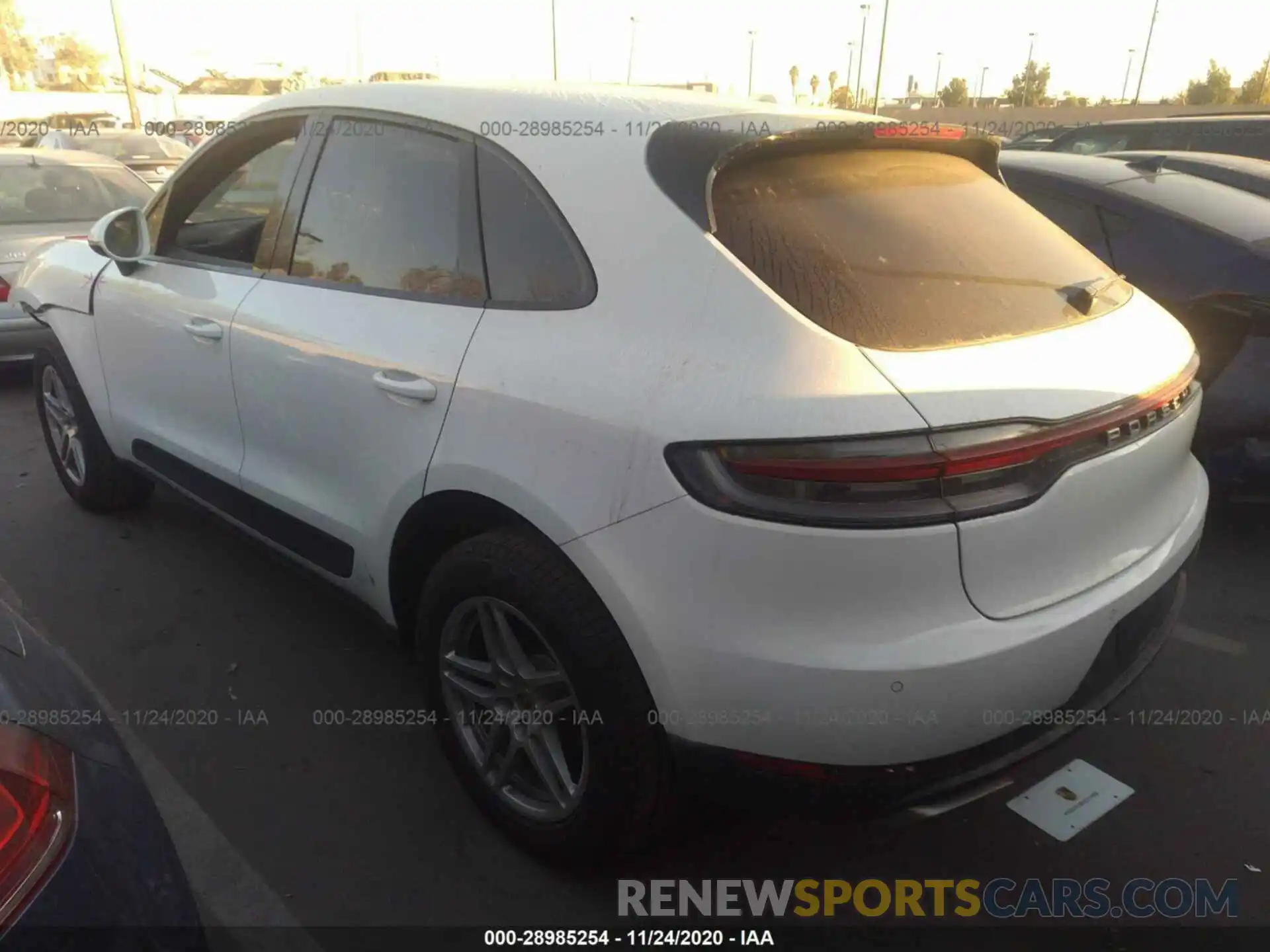 3 Photograph of a damaged car WP1AA2A52KLB01015 PORSCHE MACAN 2019