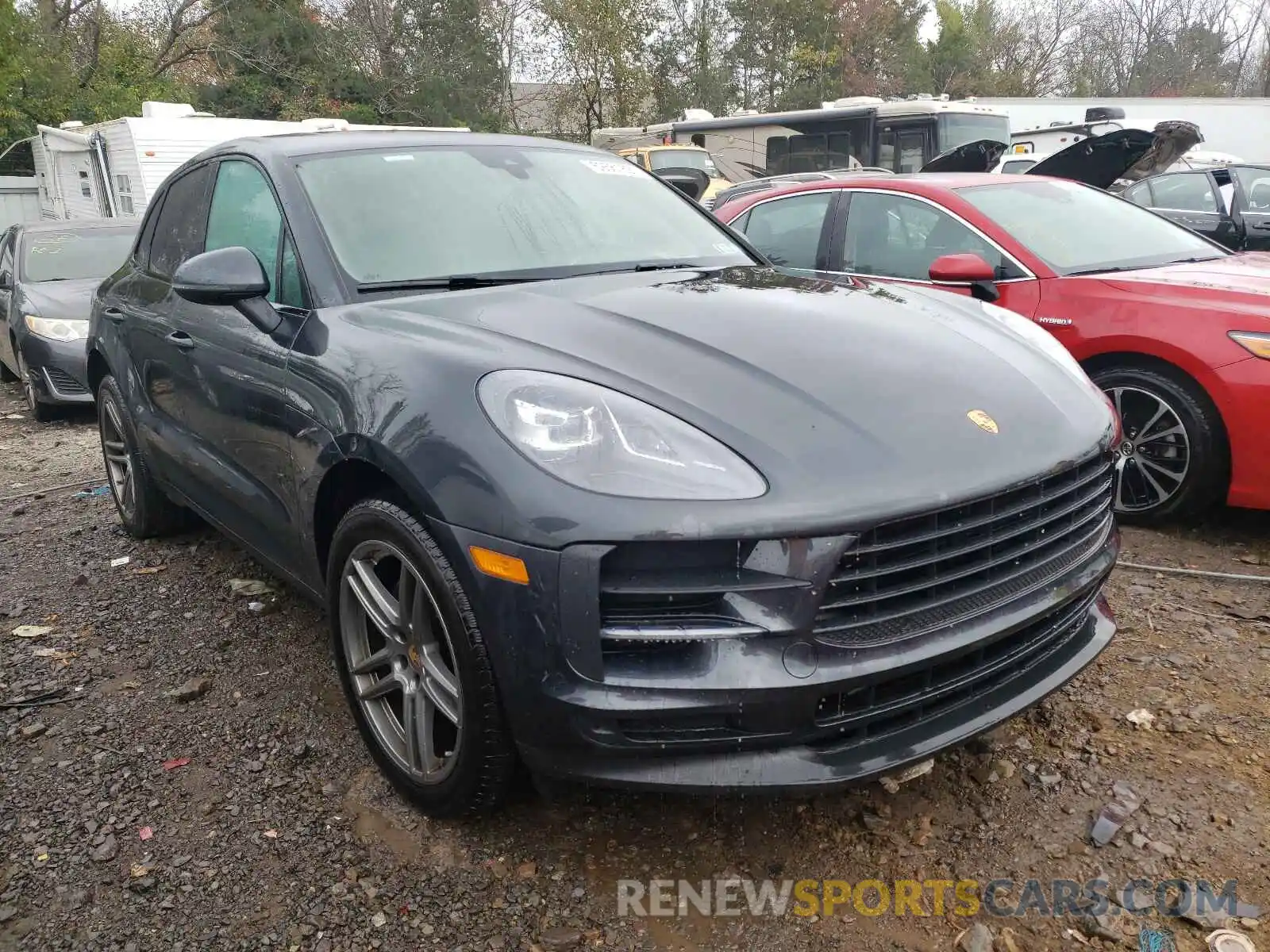 1 Photograph of a damaged car WP1AA2A52KLB01628 PORSCHE MACAN 2019