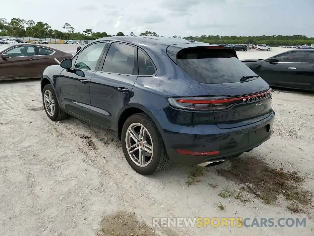 3 Photograph of a damaged car WP1AA2A52KLB05758 PORSCHE MACAN 2019