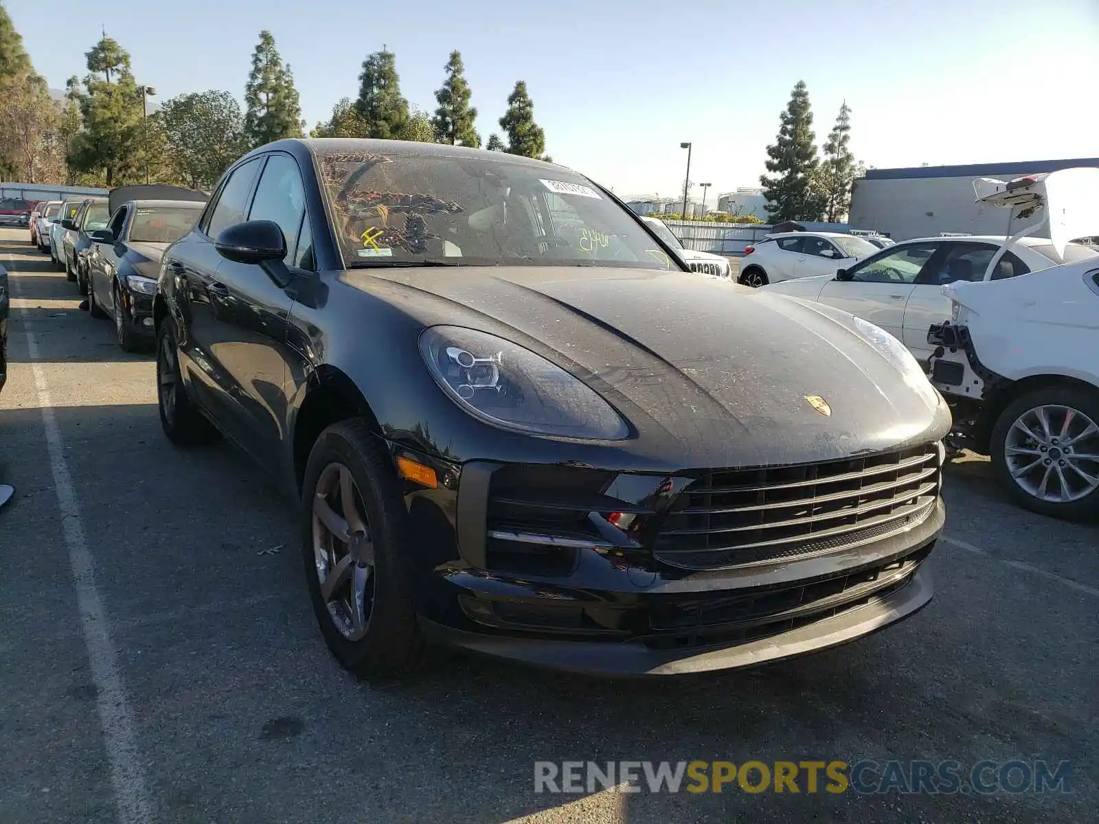 1 Photograph of a damaged car WP1AA2A52KLB07705 PORSCHE MACAN 2019