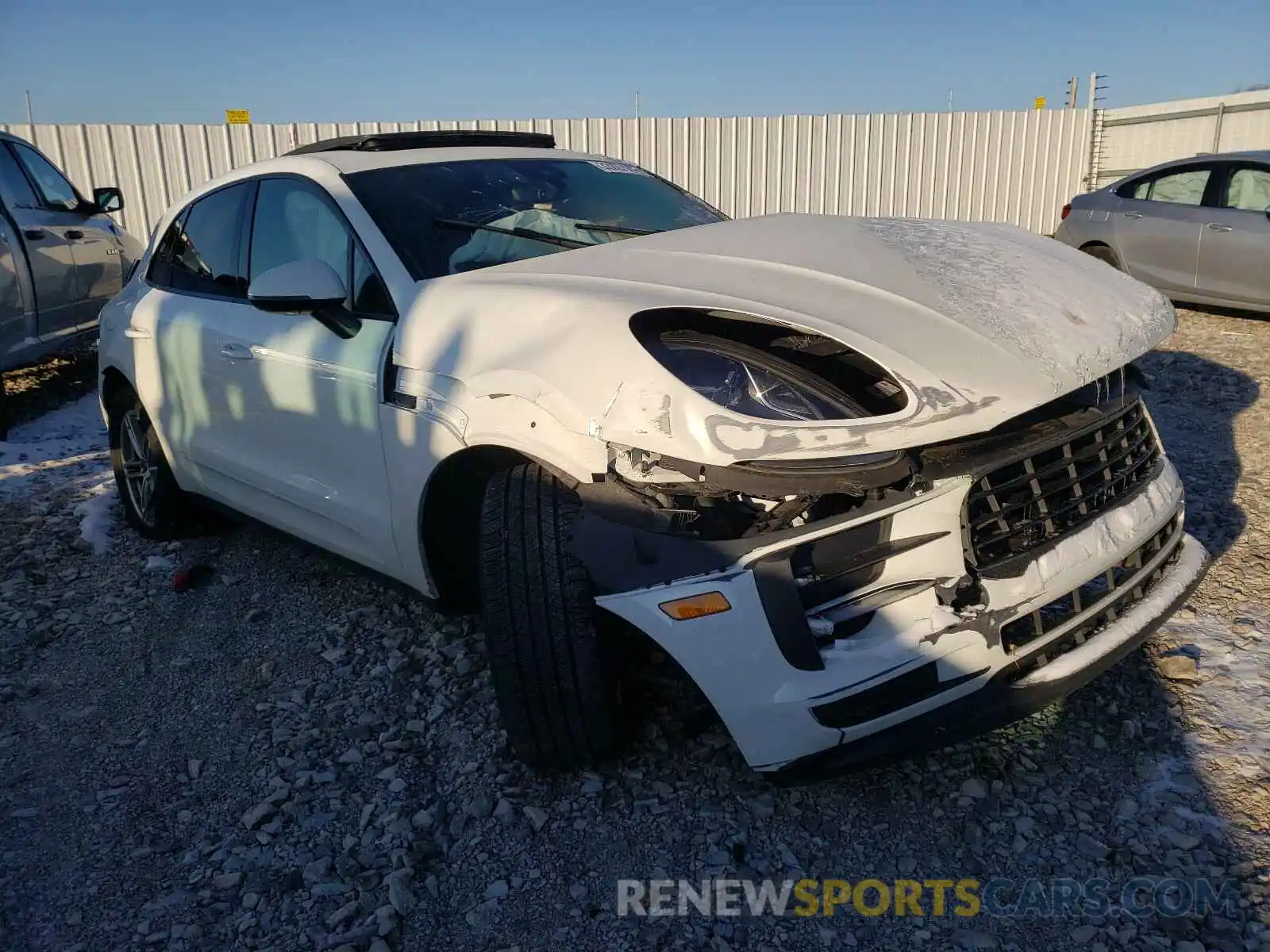 1 Photograph of a damaged car WP1AA2A53KLB00116 PORSCHE MACAN 2019