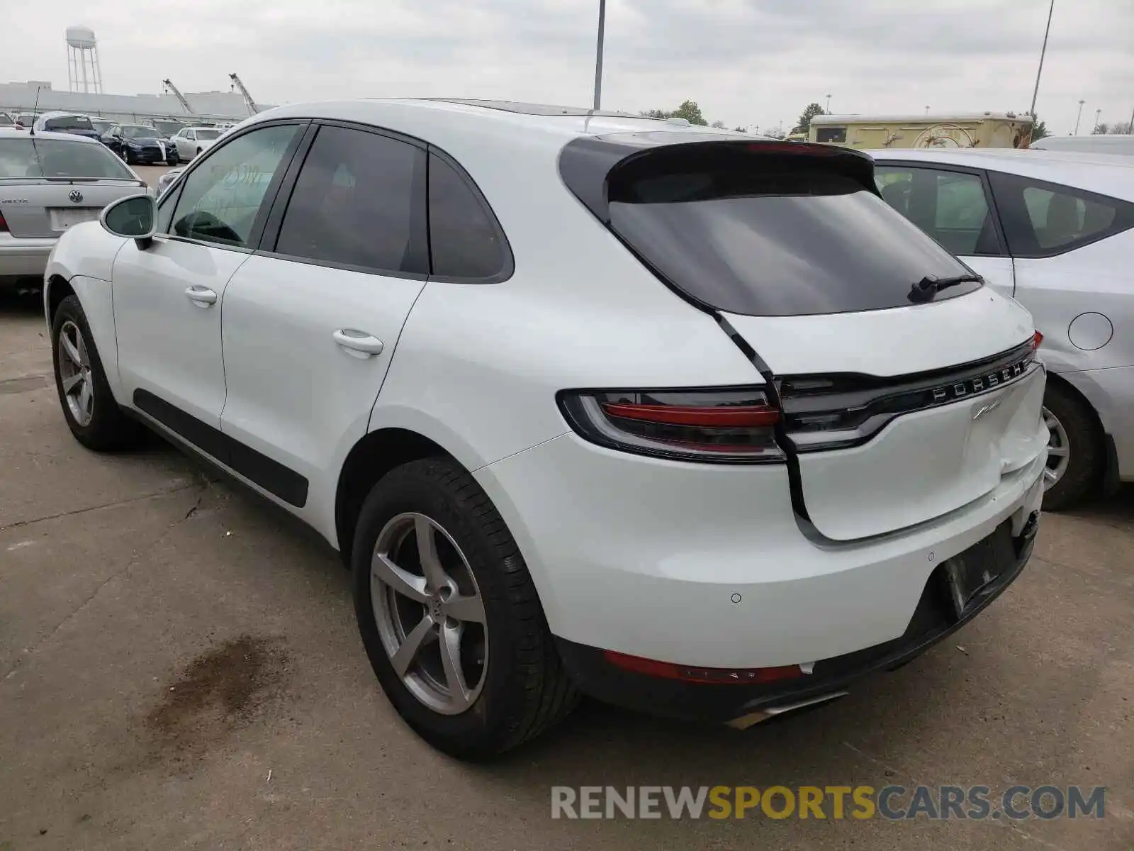 3 Photograph of a damaged car WP1AA2A53KLB01217 PORSCHE MACAN 2019