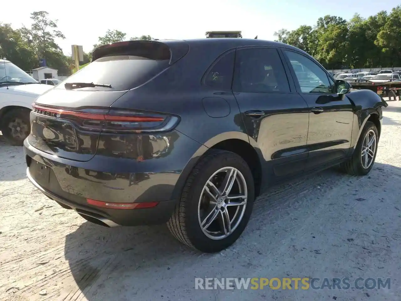 4 Photograph of a damaged car WP1AA2A53KLB01296 PORSCHE MACAN 2019