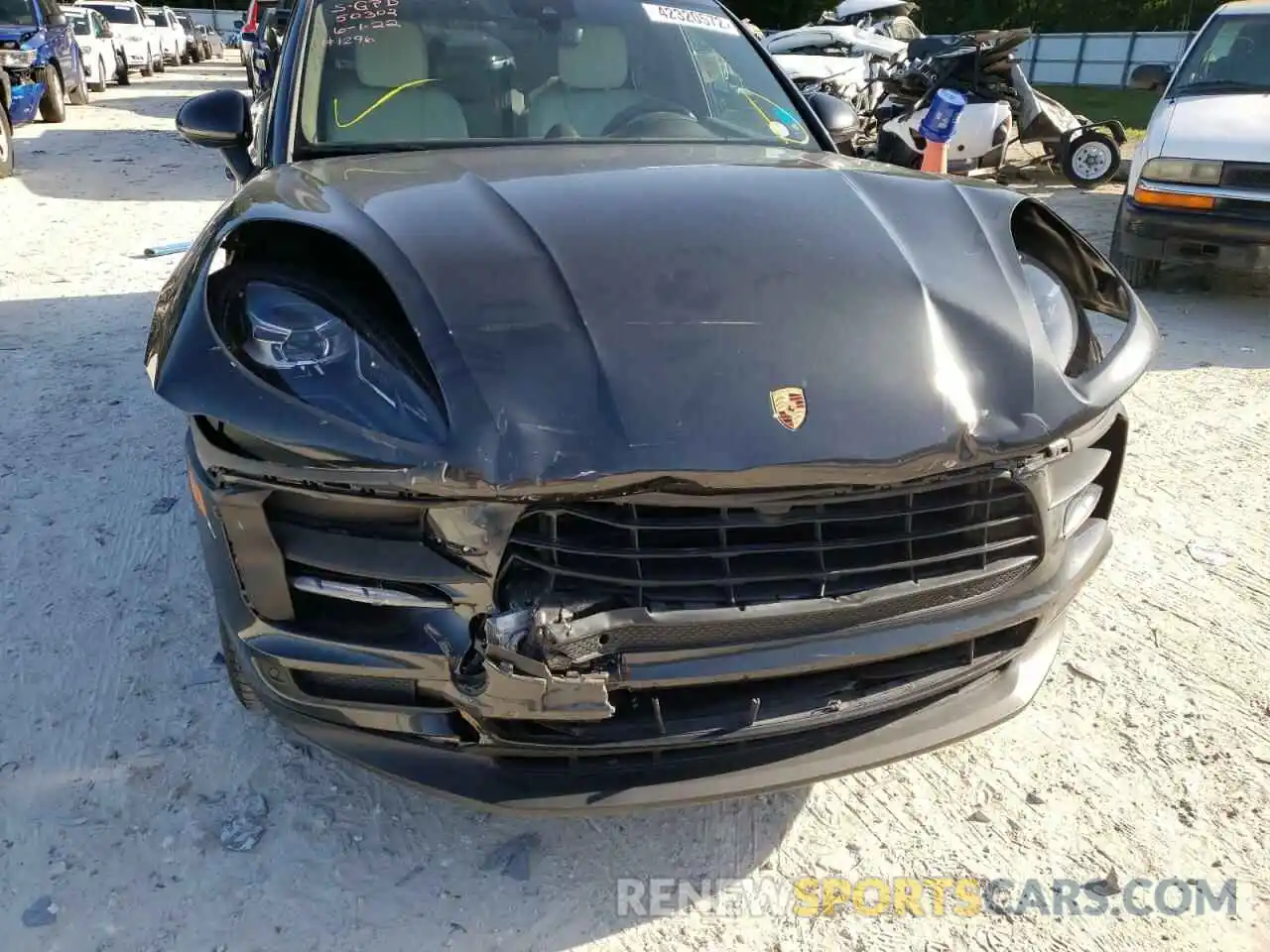 9 Photograph of a damaged car WP1AA2A53KLB01296 PORSCHE MACAN 2019