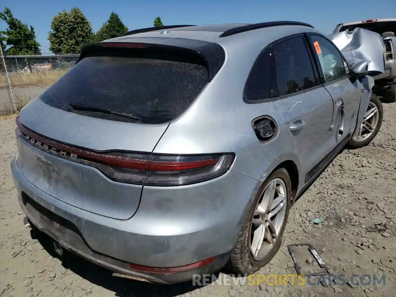 4 Photograph of a damaged car WP1AA2A53KLB01931 PORSCHE MACAN 2019