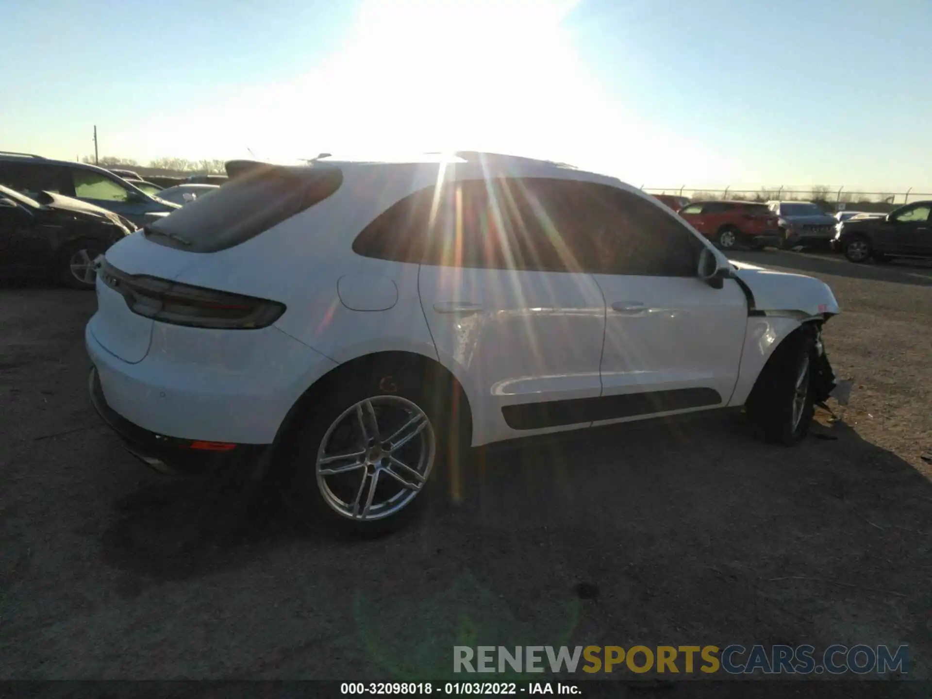 4 Photograph of a damaged car WP1AA2A53KLB02237 PORSCHE MACAN 2019