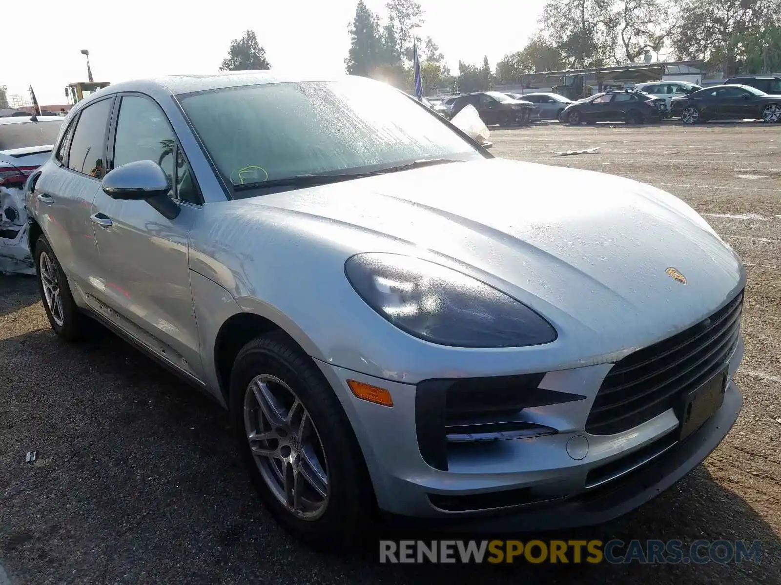 1 Photograph of a damaged car WP1AA2A53KLB03551 PORSCHE MACAN 2019