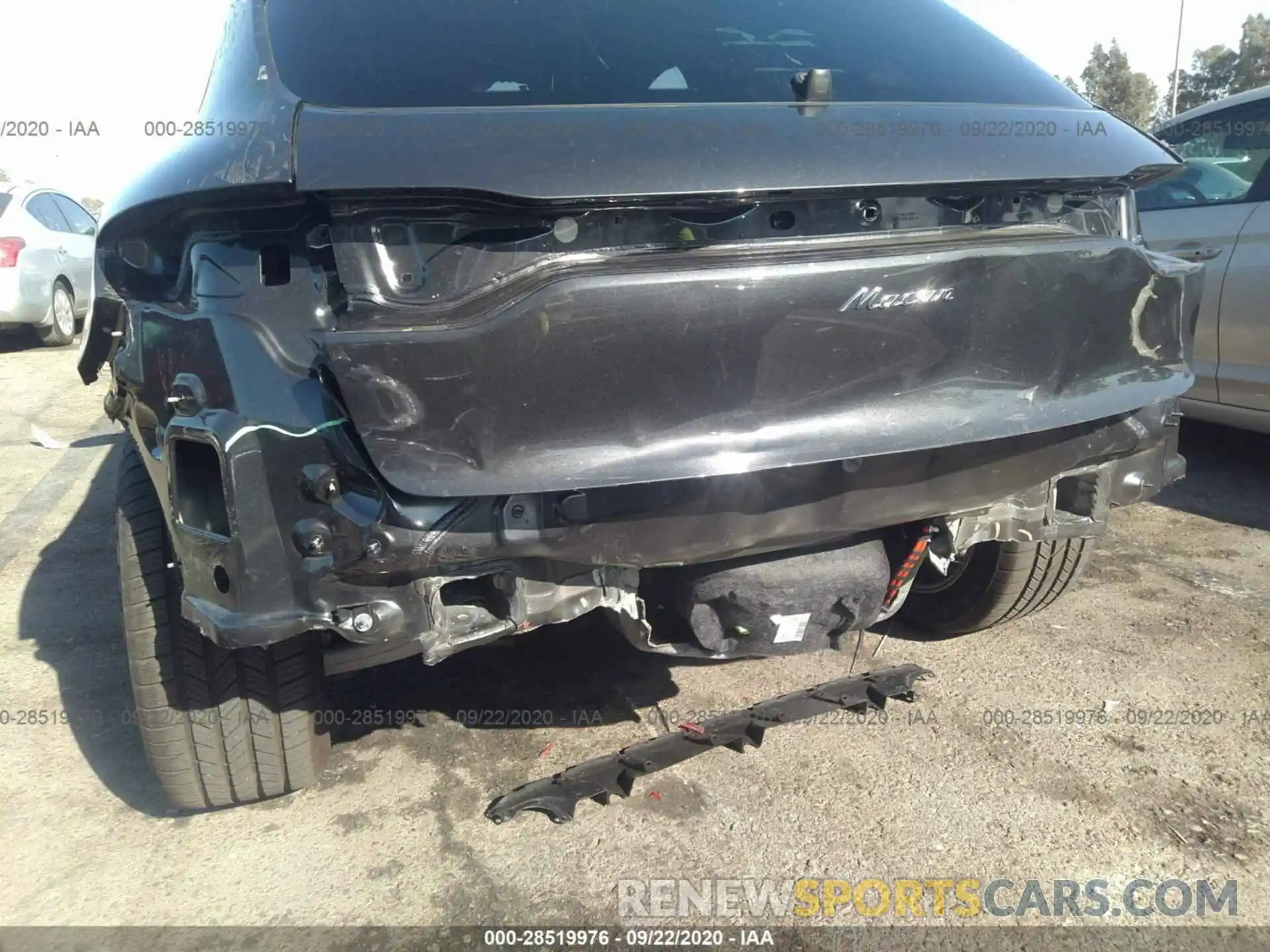 6 Photograph of a damaged car WP1AA2A54KLB00576 PORSCHE MACAN 2019