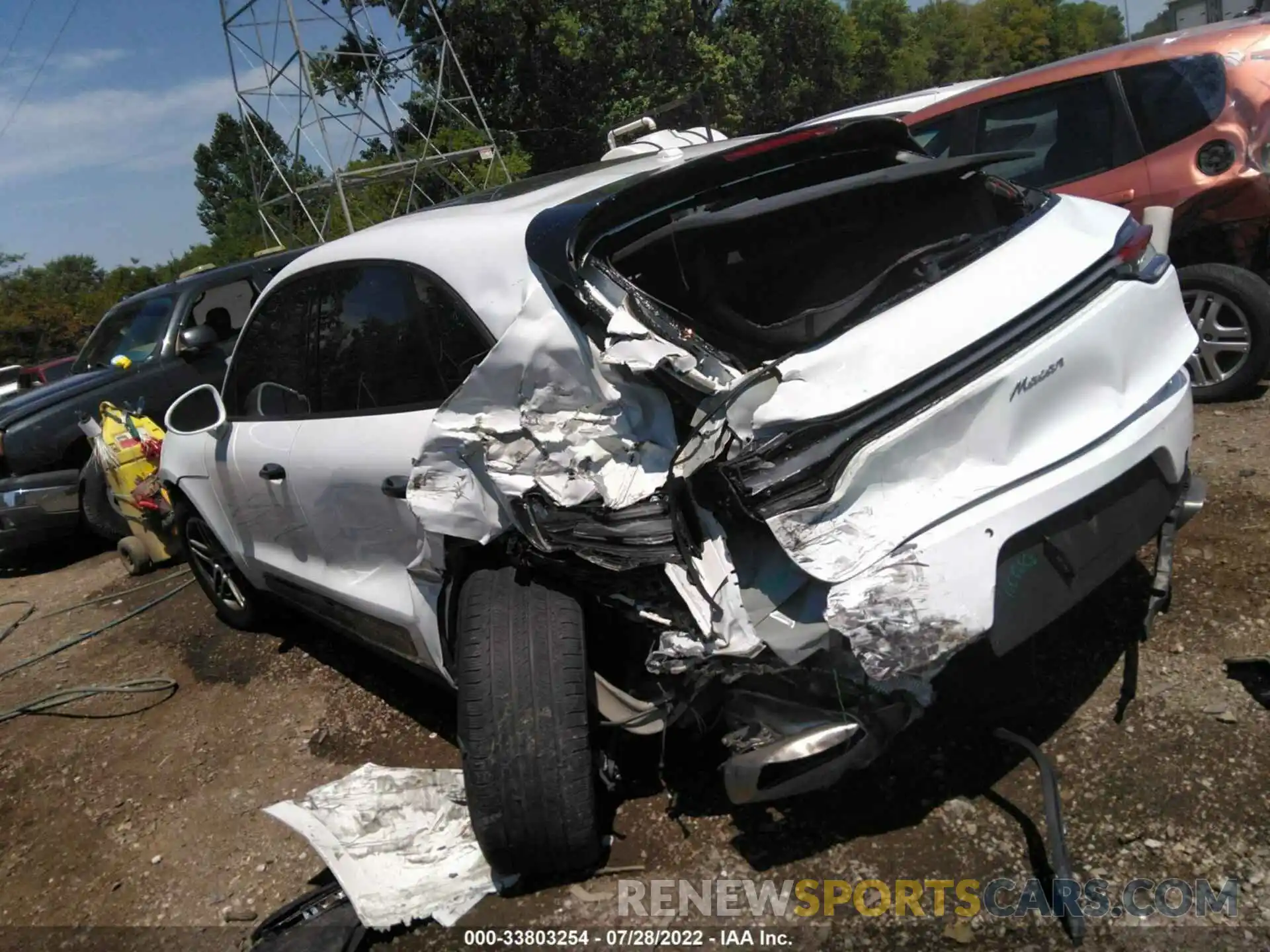 3 Photograph of a damaged car WP1AA2A54KLB08404 PORSCHE MACAN 2019